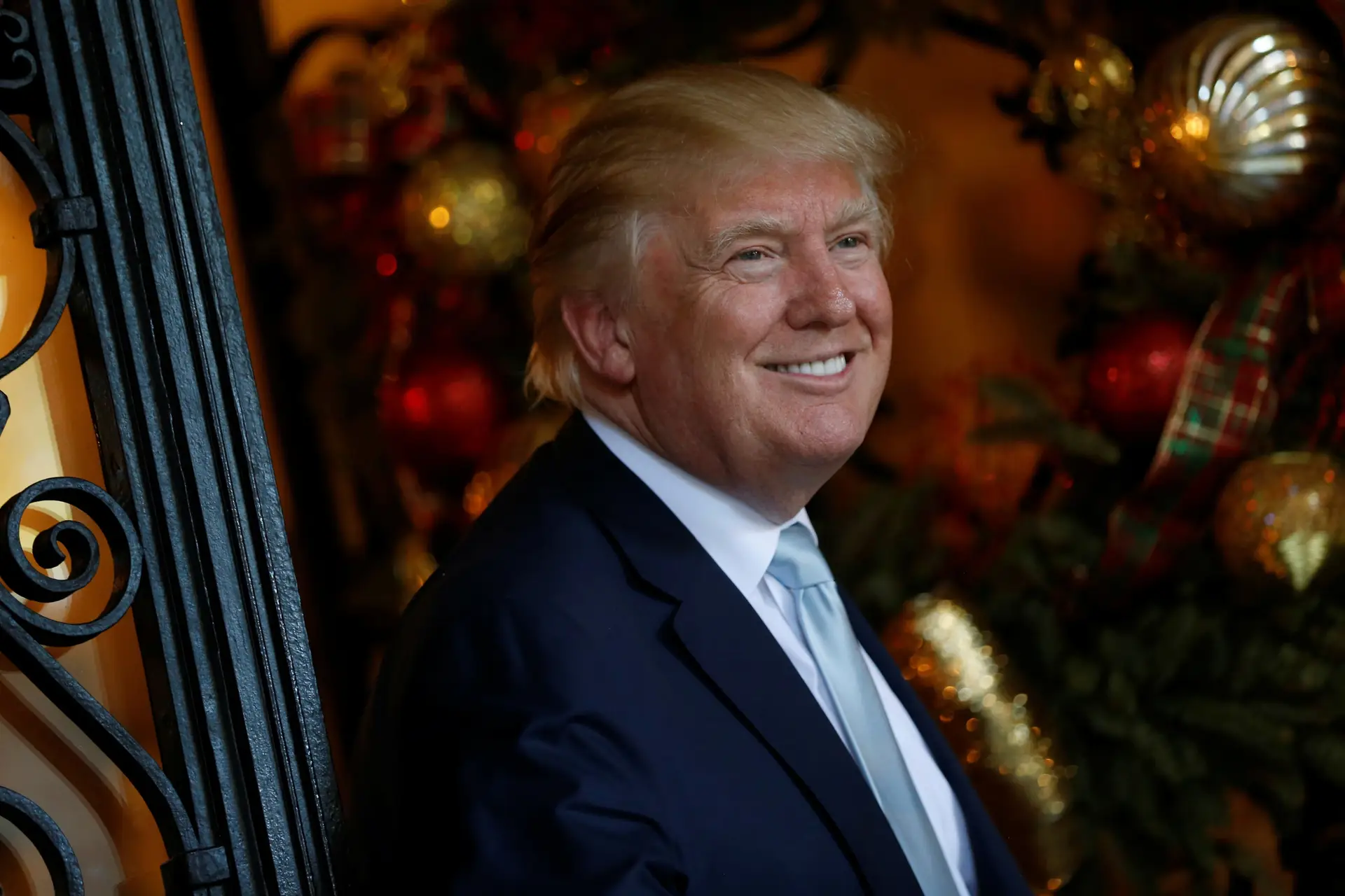Trump ordena retirada todos os embaixadores a 20 de janeiro
