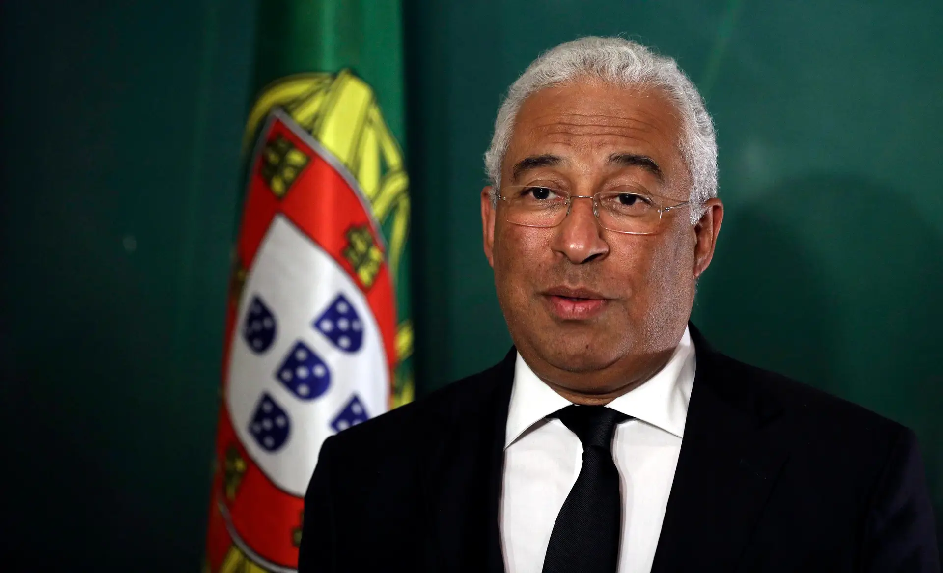 Costa escreve última mensagem do livro de homenagem a Mário Soares