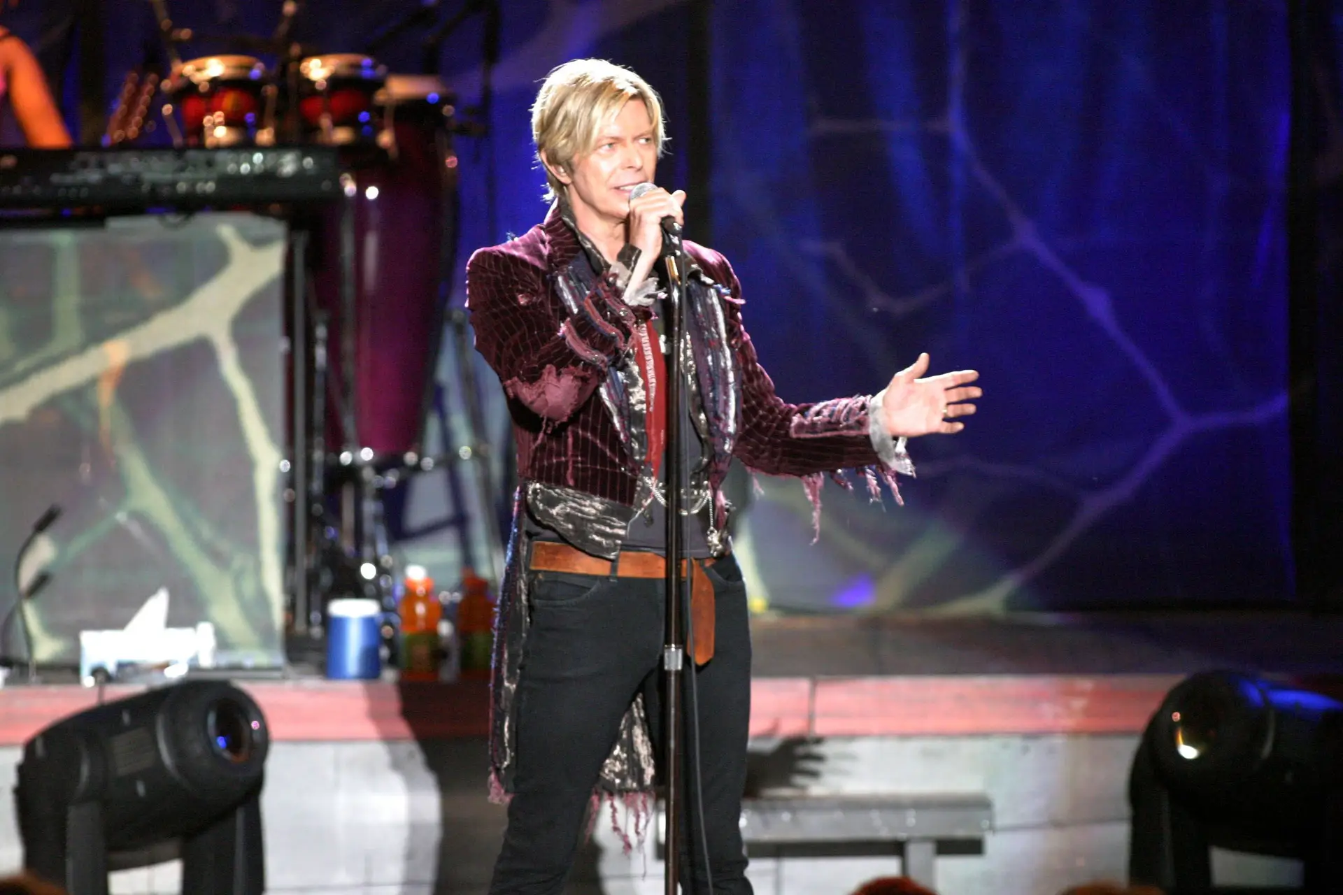 Bowie em 2004
