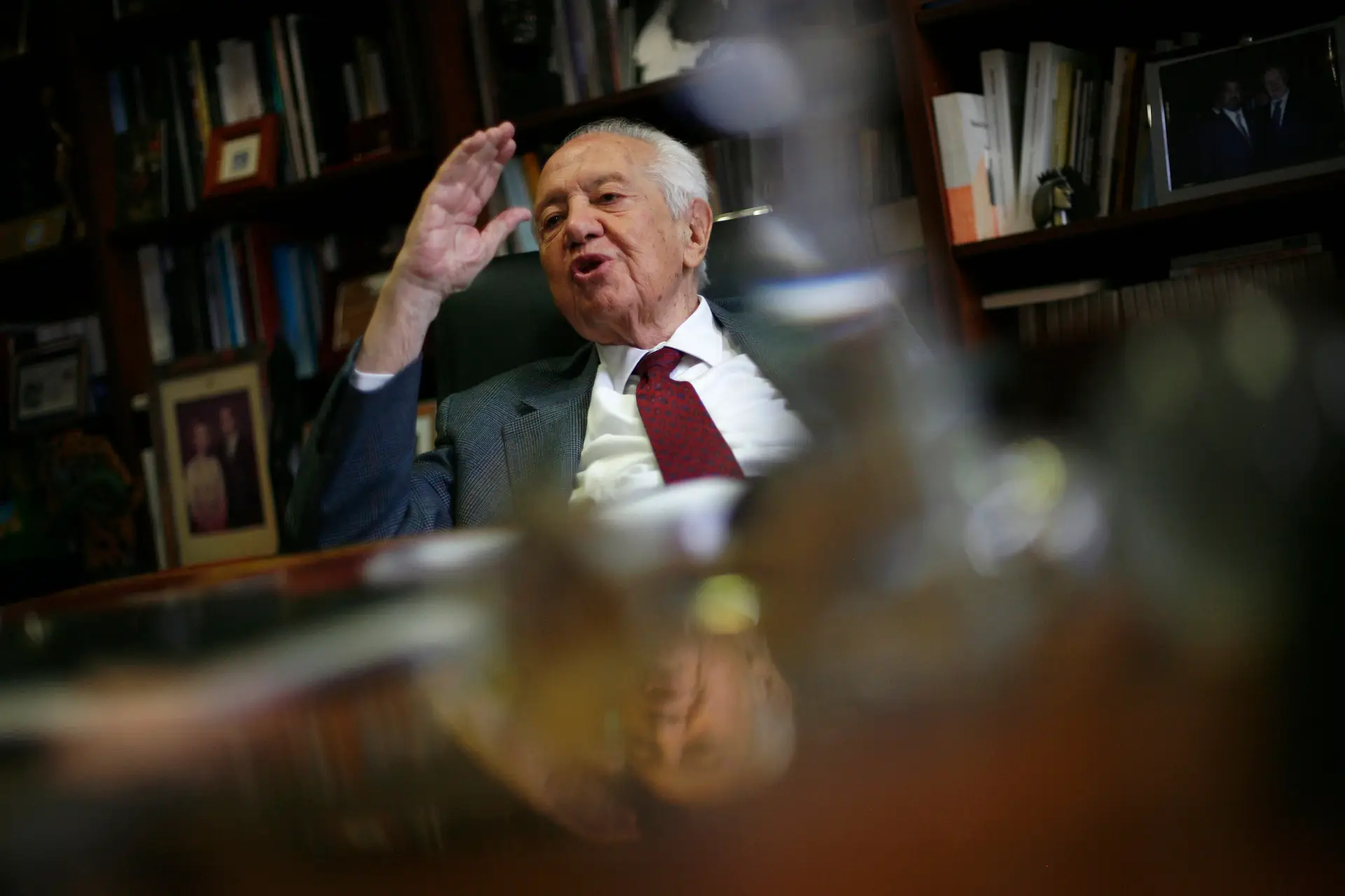 Estremadura espanhola abre livro de condolências pela morte de Soares