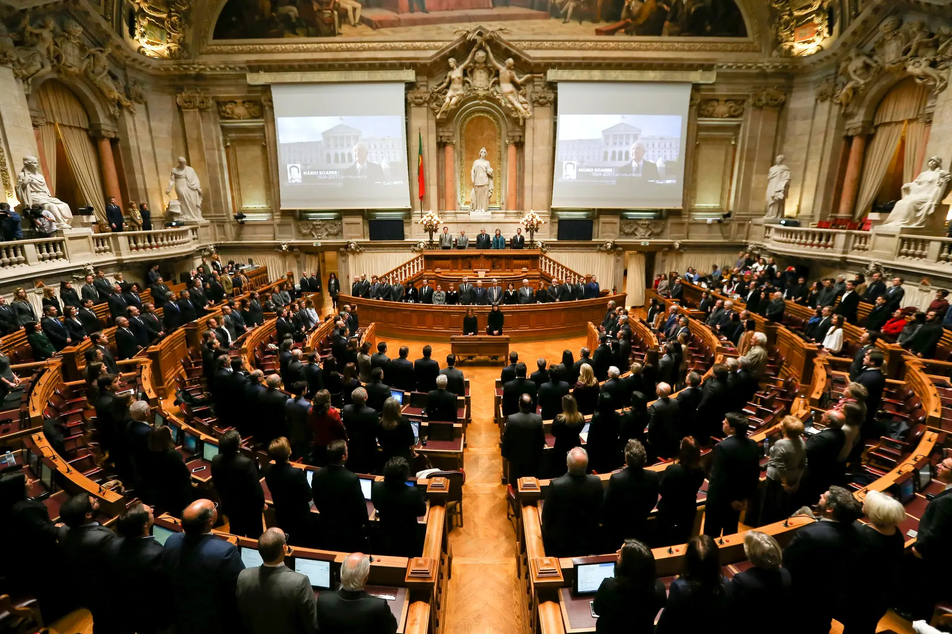 Parlamento Aprova Voto De Pesar Pela Morte De Mário Soares Sic Notícias