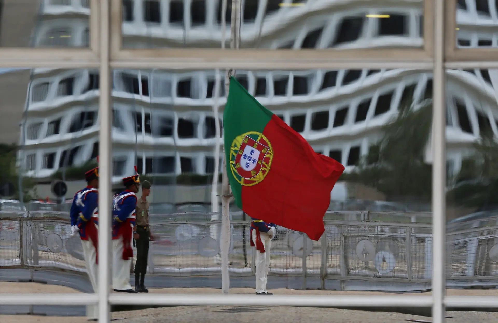 Portugal participa na conferência sobre paz no Médio Oriente em Paris
