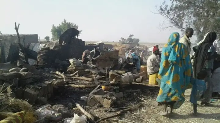Bombardeamento acidental na Nigéria faz pelo menos 100 mortos