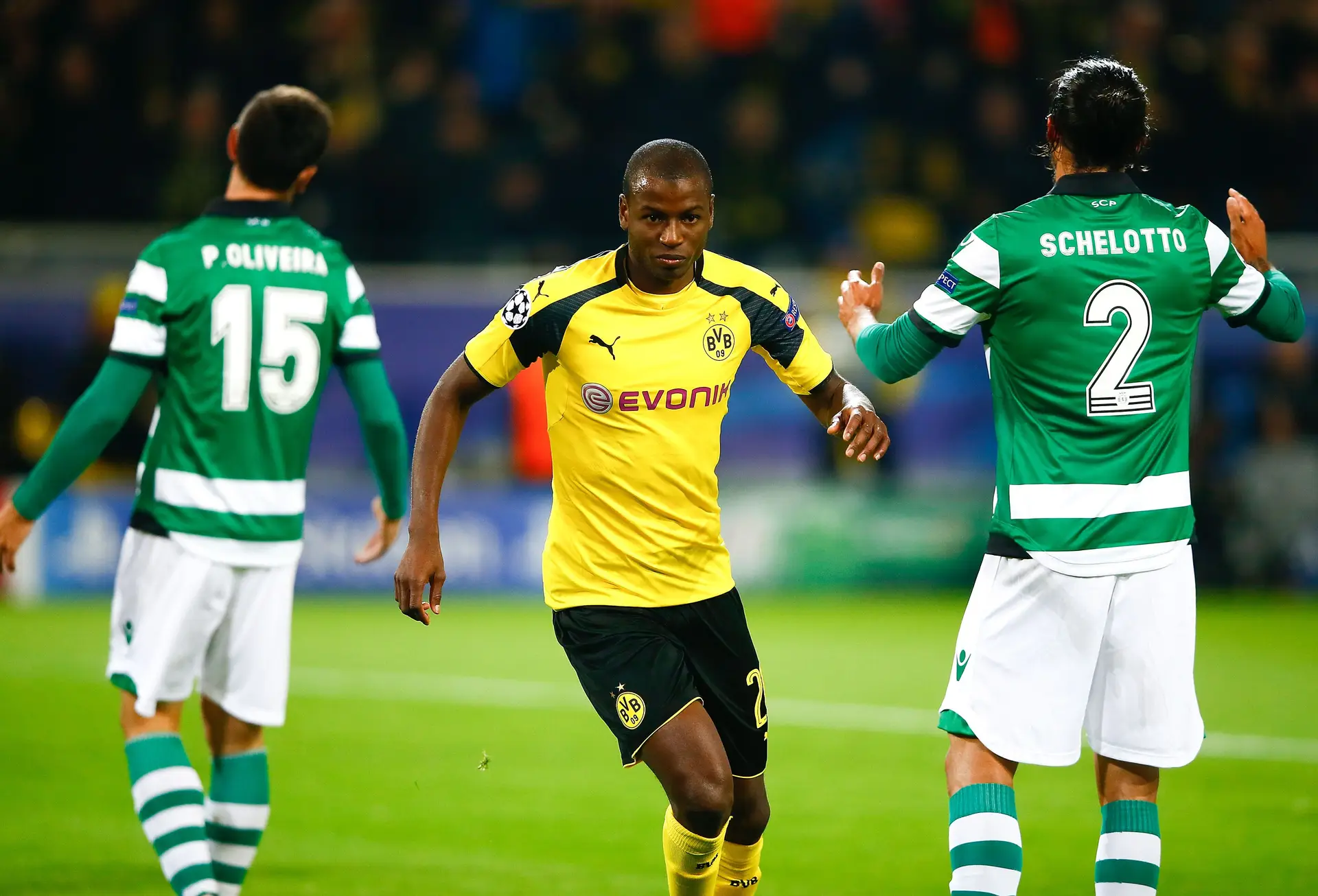 Avançado colombiano Adrian Ramos deixa o Dortmund e vai jogar na China