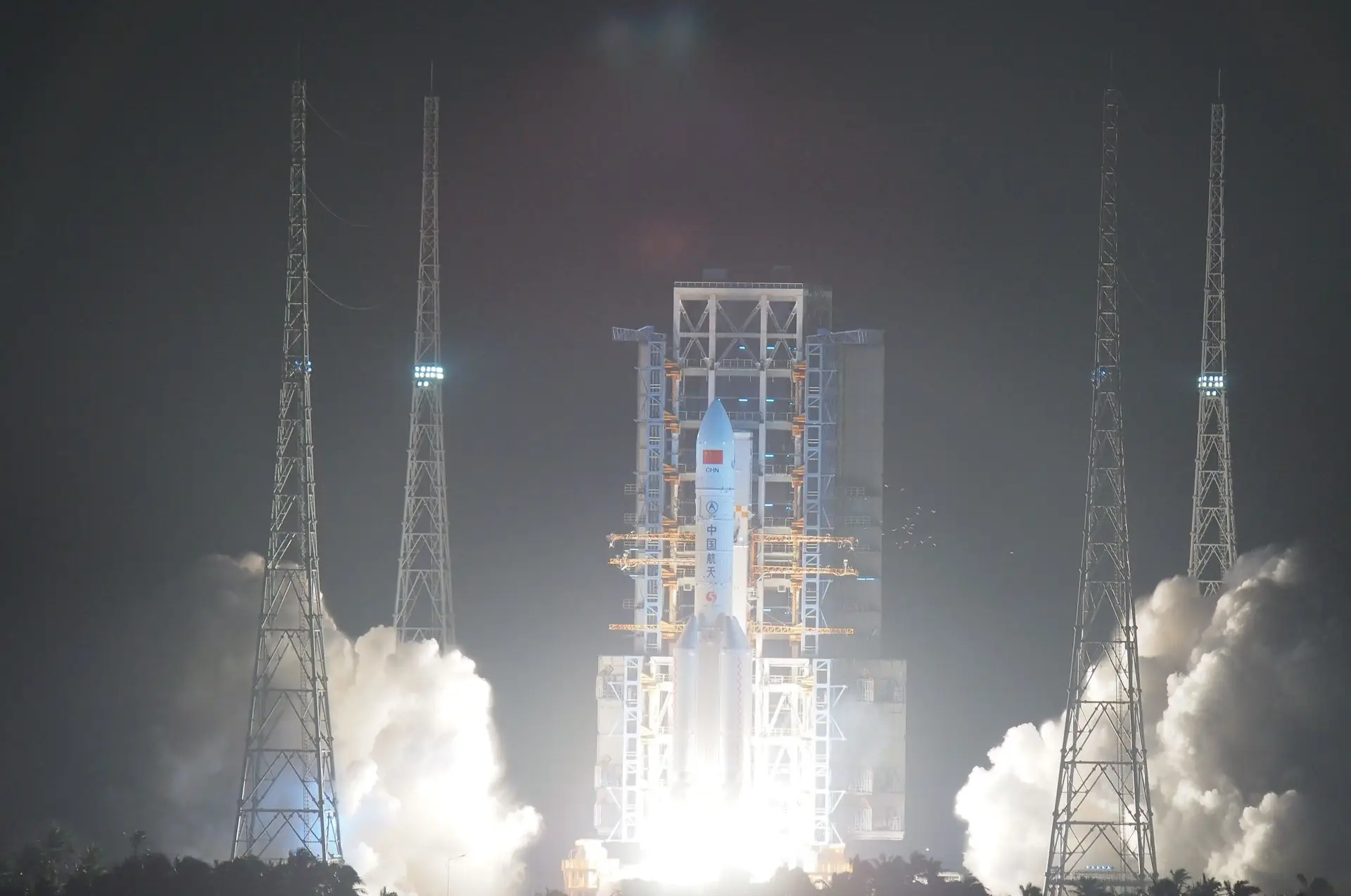 China planeia lançar nova sonda lunar em novembro