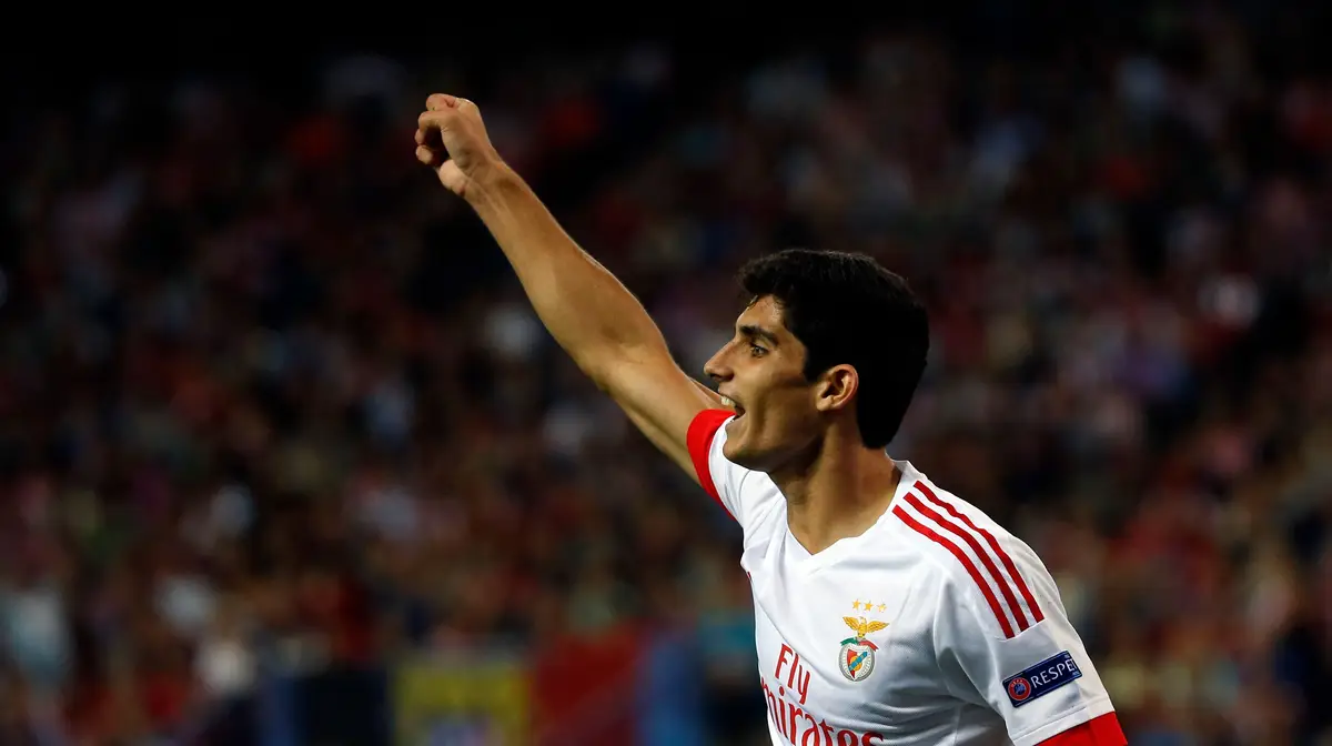 7º - Gonçalo Guedes (Benfica para PSG - 2016/17) - 30 milhões de euros