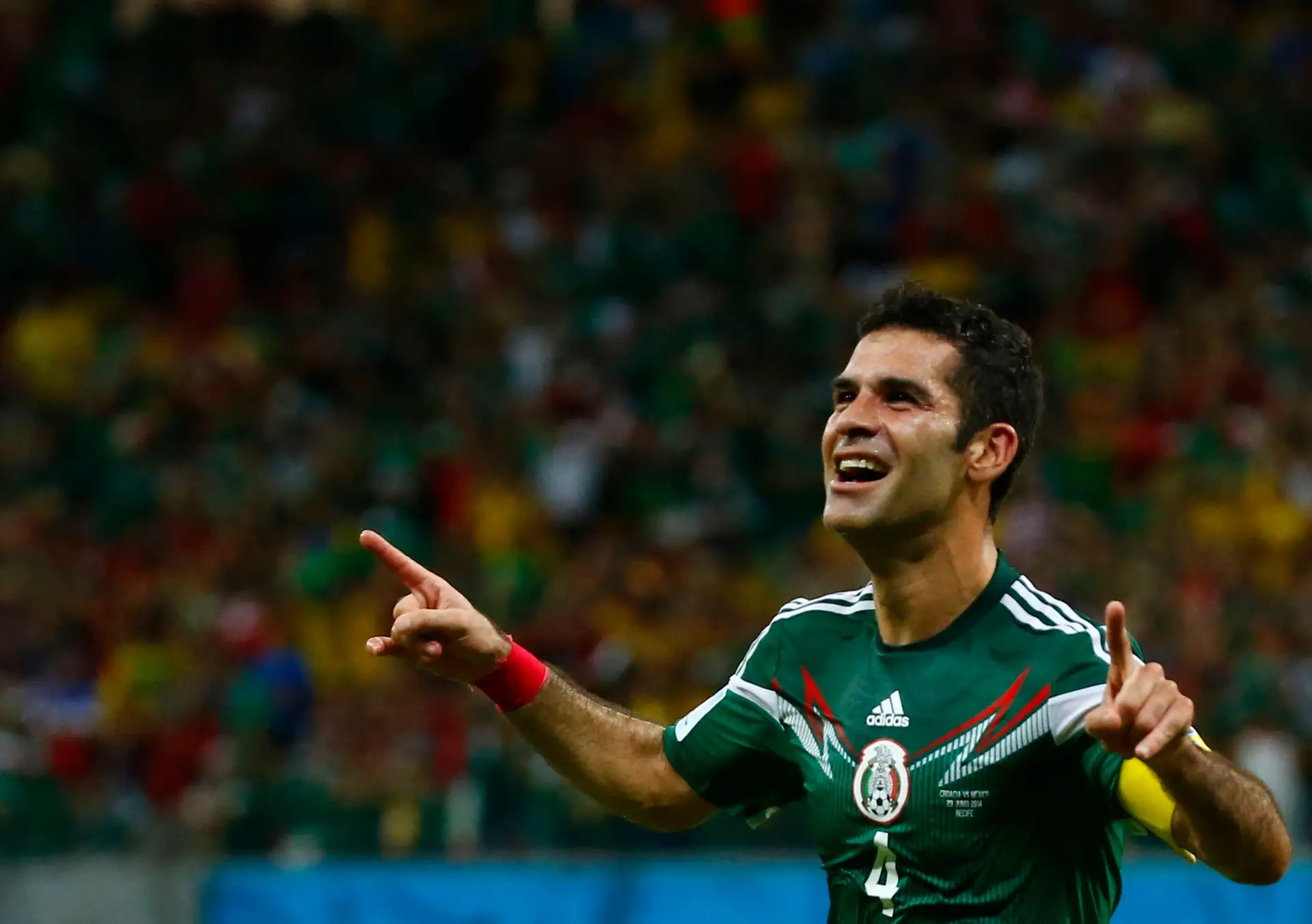 Capitão da seleção mexicana Rafael Marquez ironiza com muro de Donald Trump