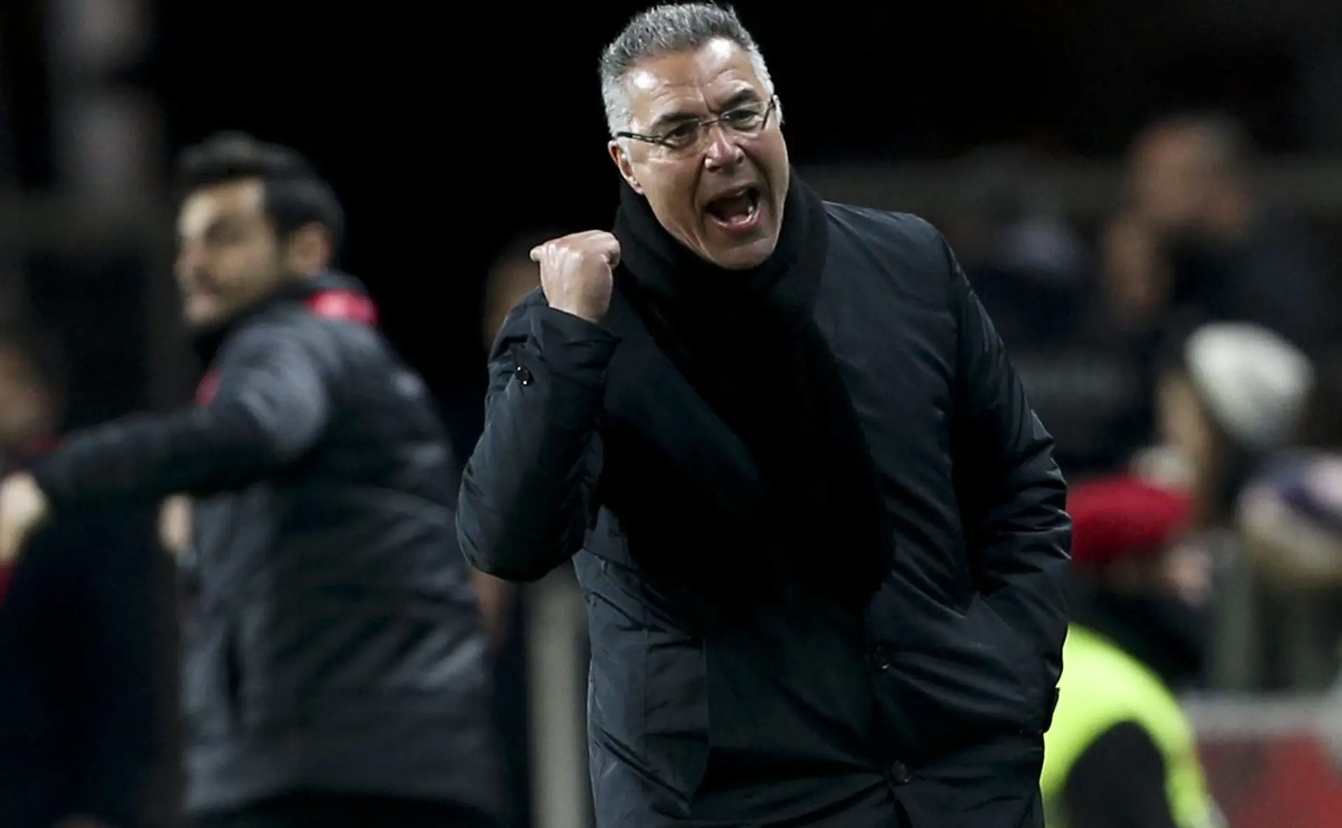 Augusto Inácio chama todo o plantel para receção ao Sporting