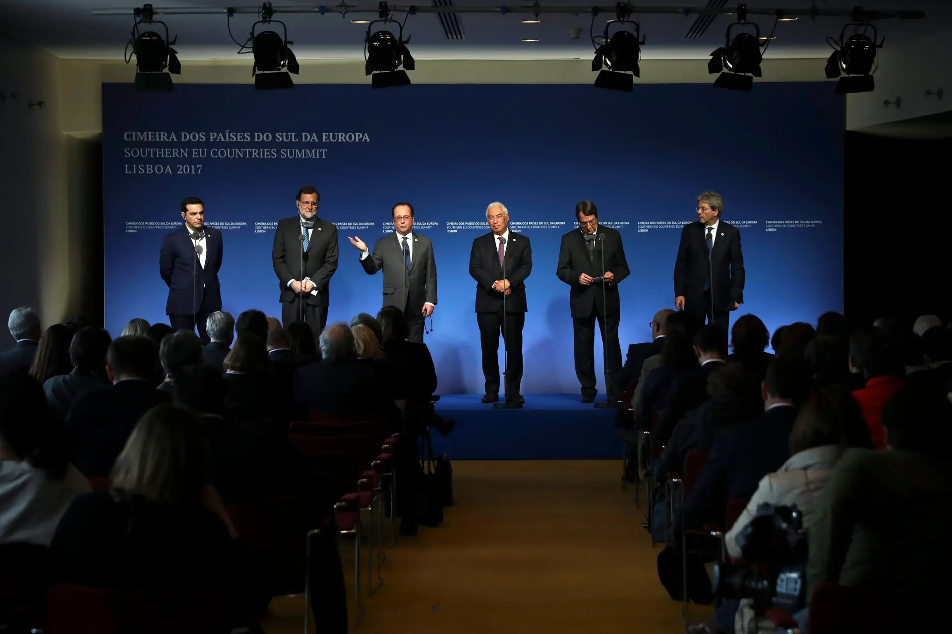 Cimeira de Lisboa apoia reunificação do Chipre e pretende sucesso de resgate na Grécia