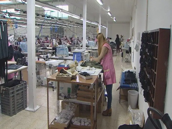 Empresas com dívidas ao Estado não vão usufruir da redução do PEC