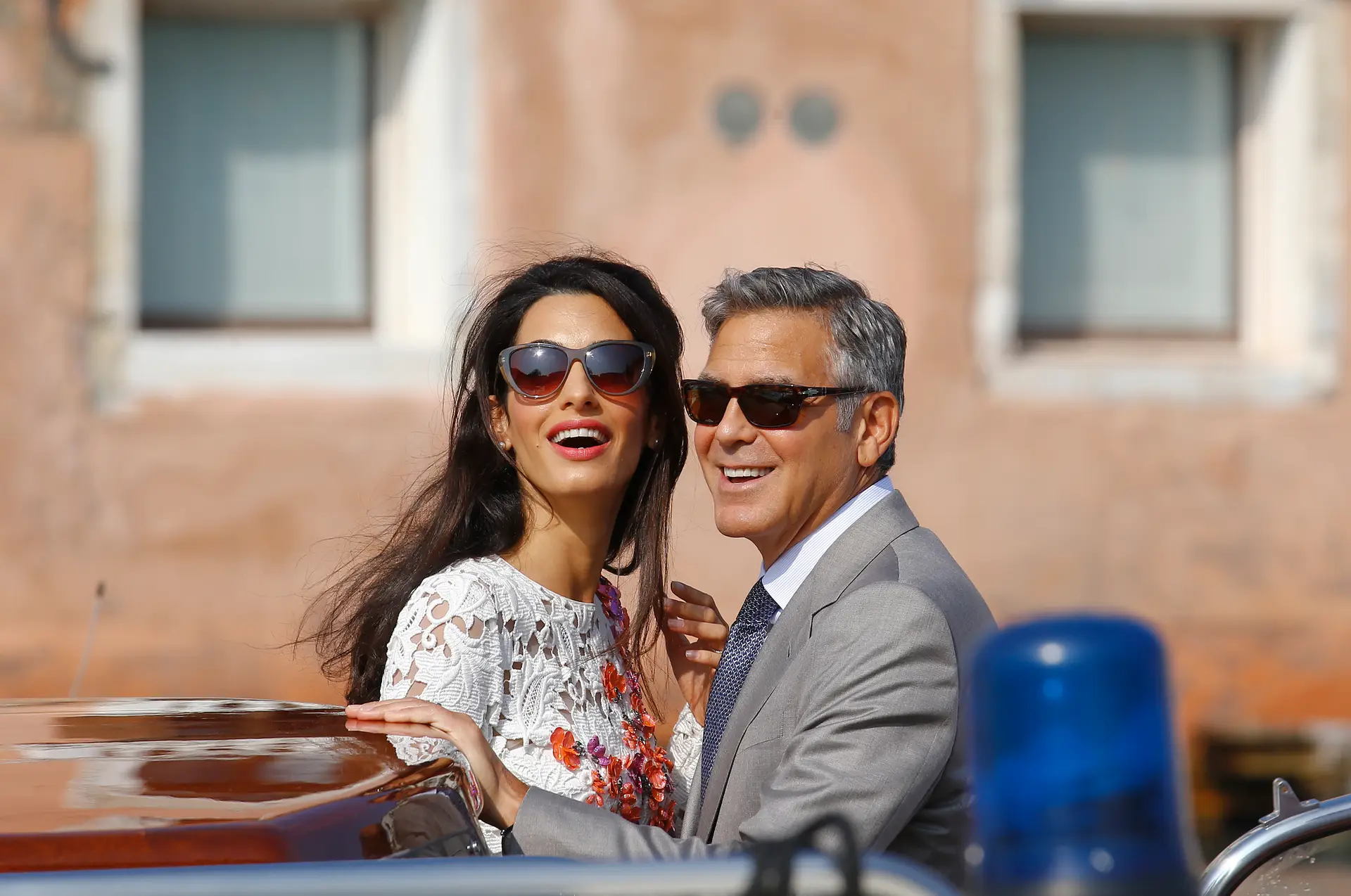 Já nasceram os gémeos de George e Amal Clooney