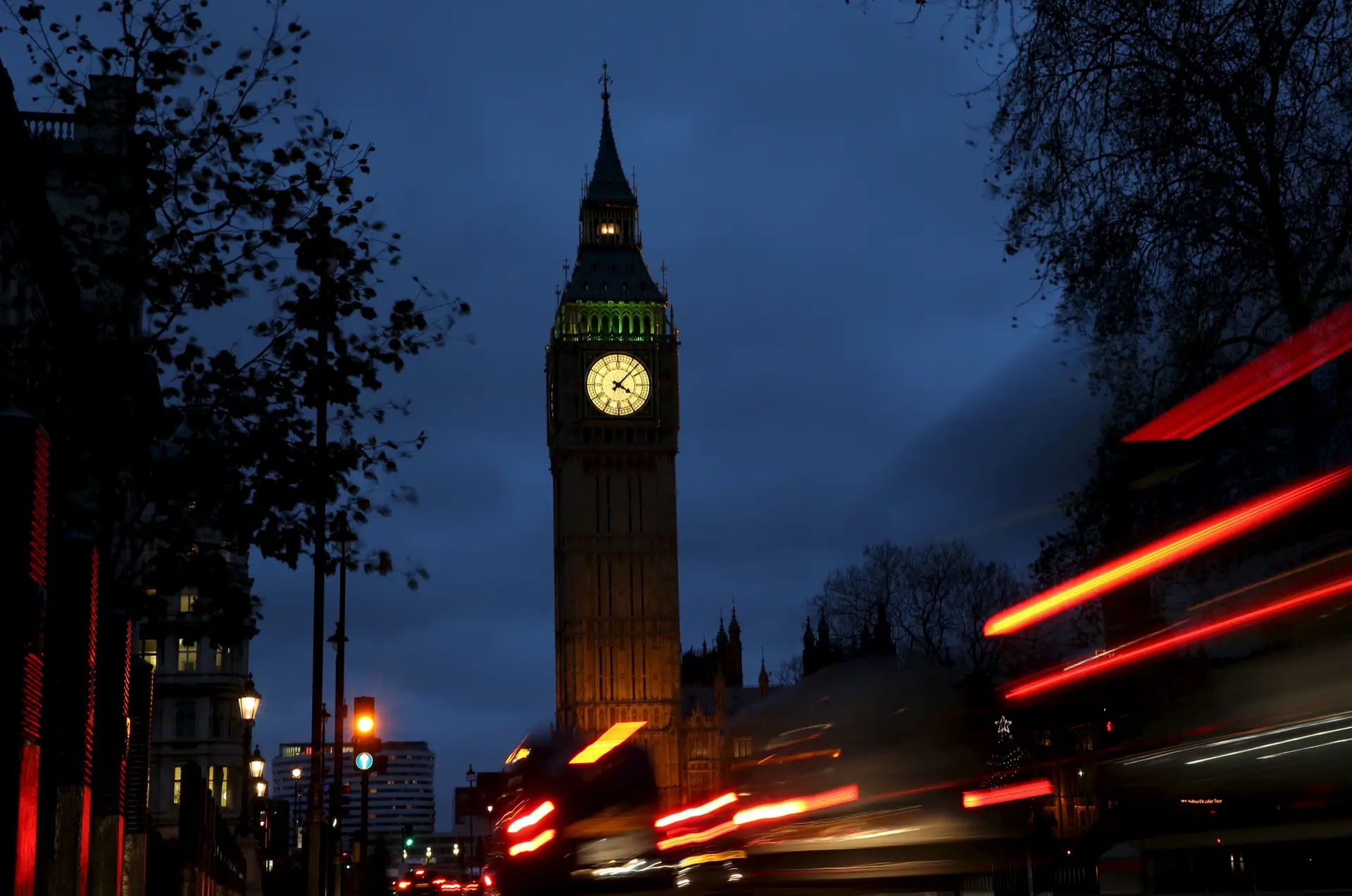 Londres vai taxar veículos mais poluentes