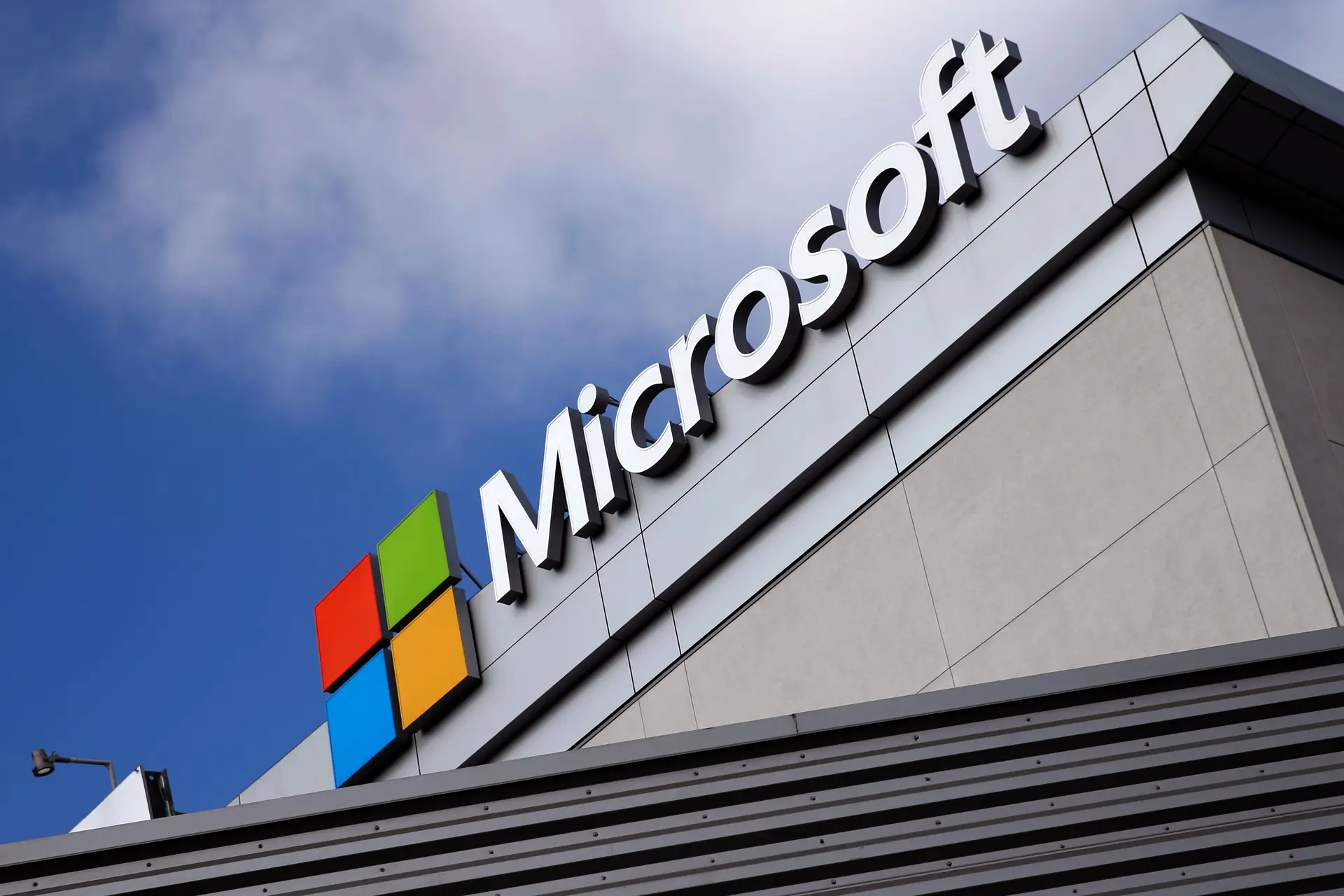 Microsoft adiciona proteção complementar contra software malicioso