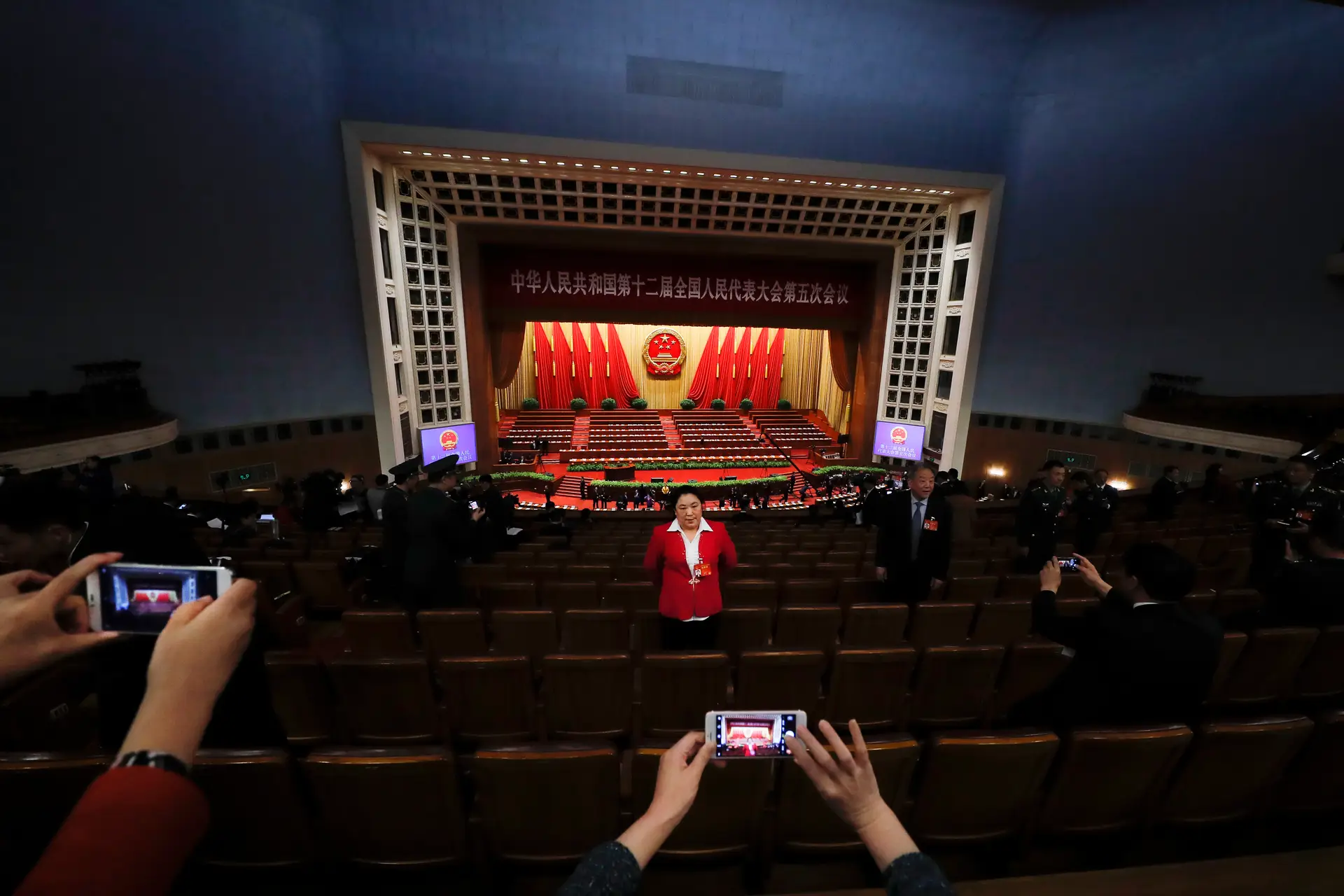 China pede aos EUA que parem de espiar o país após revelações do Wikileaks