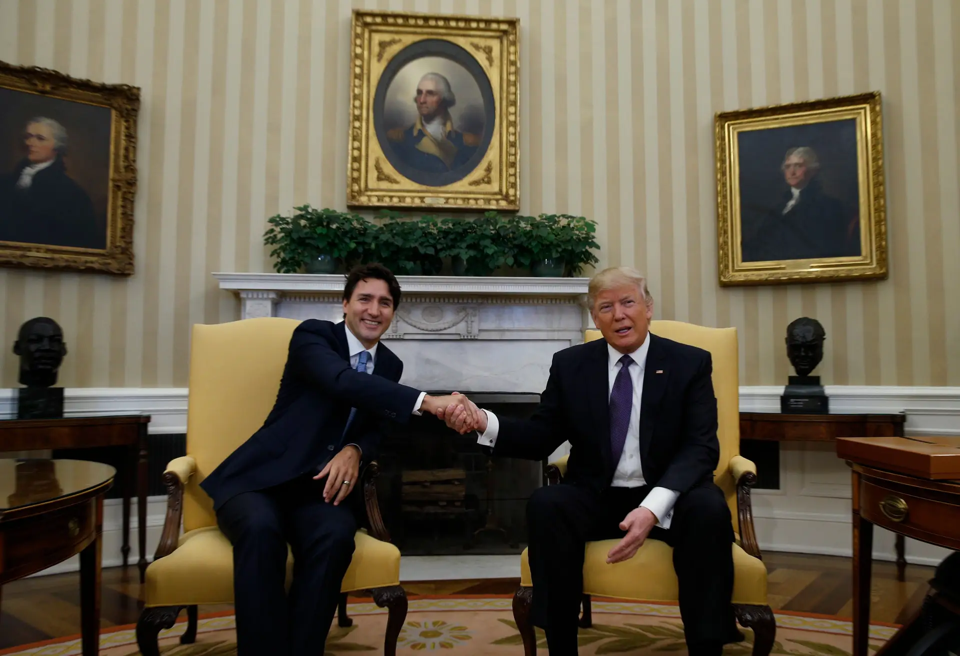 O primeiro-ministro canadiano Justin Trudeau e o Donald Trump.