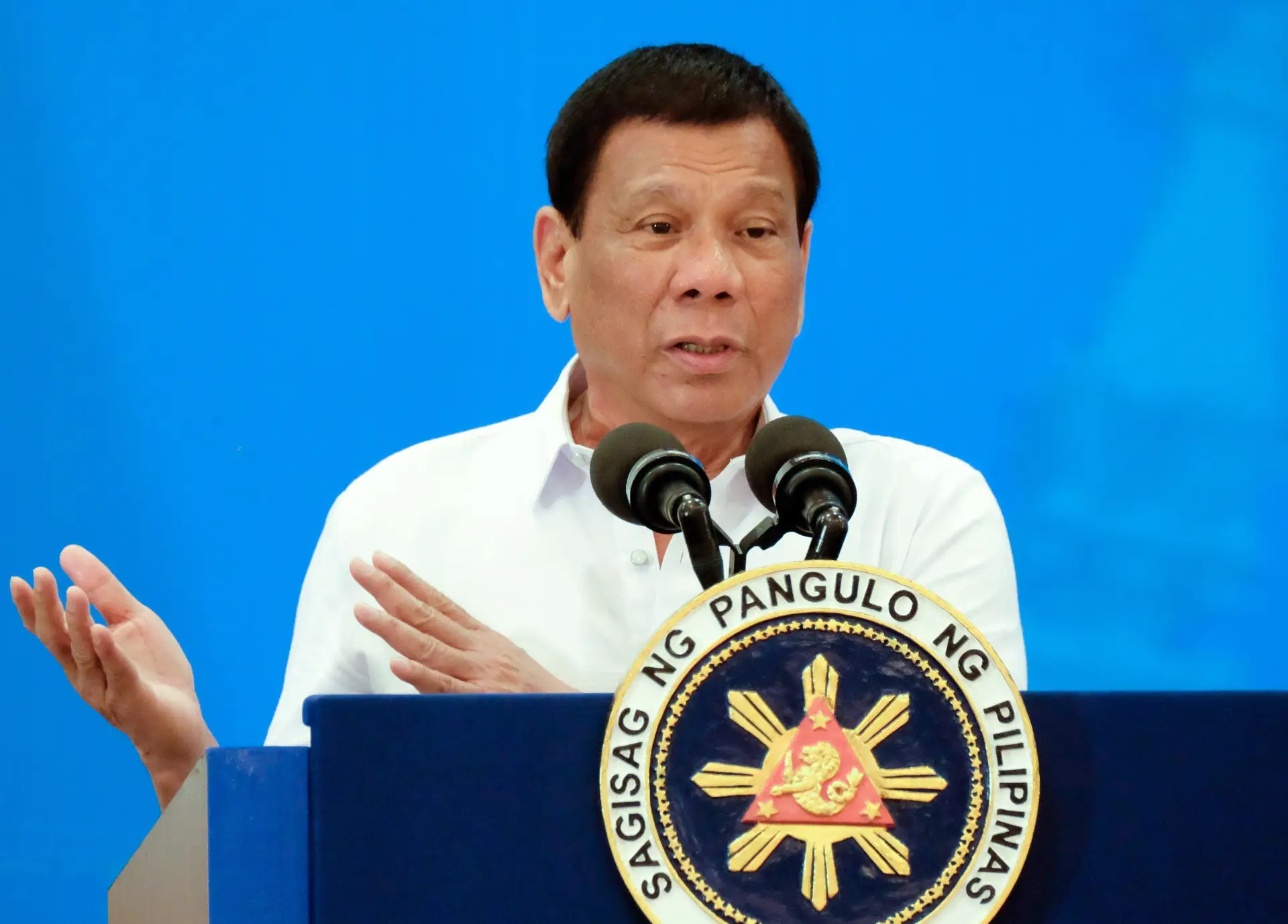 Presidente filipino chama "loucos" a eurodeputados críticos da campanha antidroga