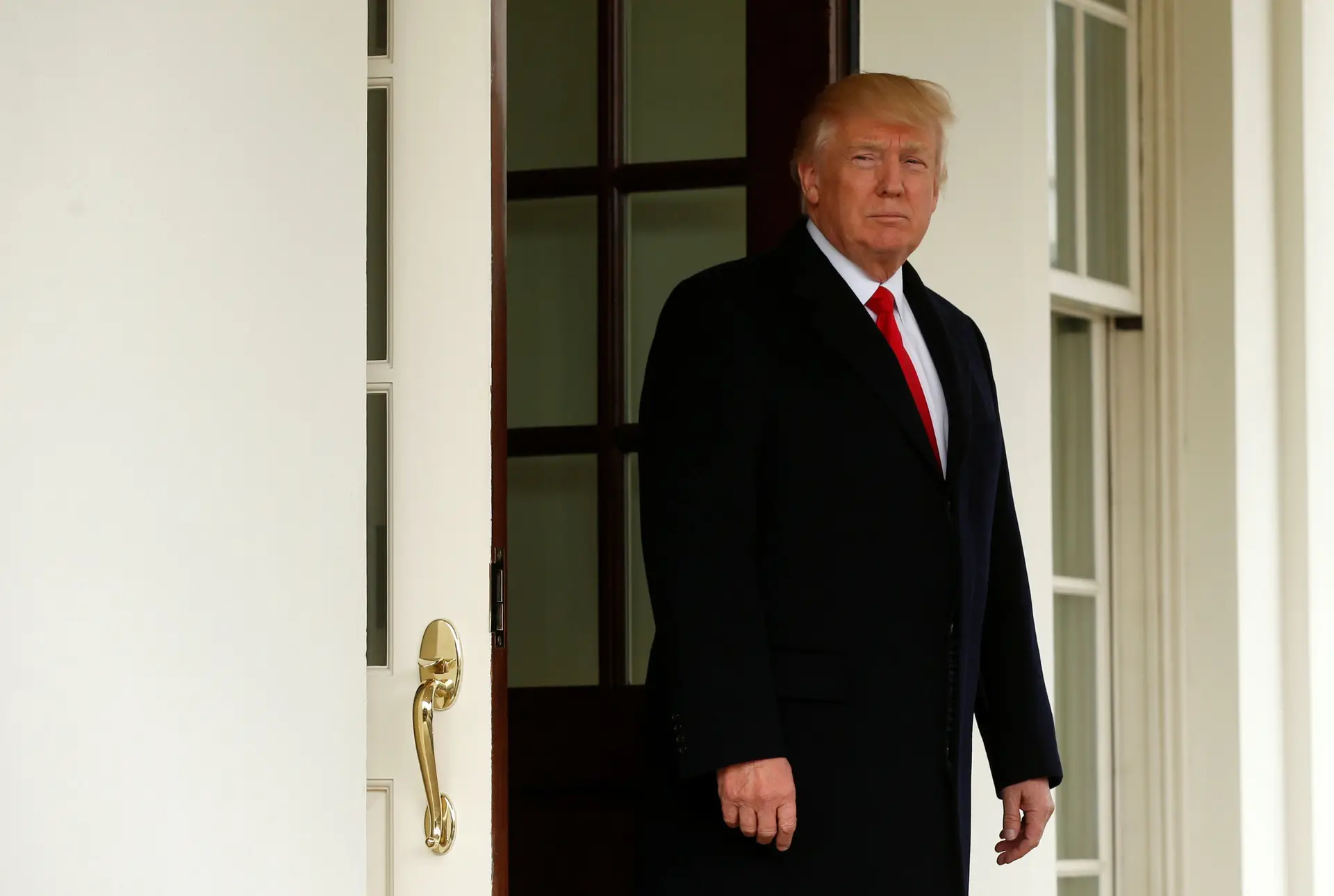 Trump não quer retirar acusação de espionagem contra Obama