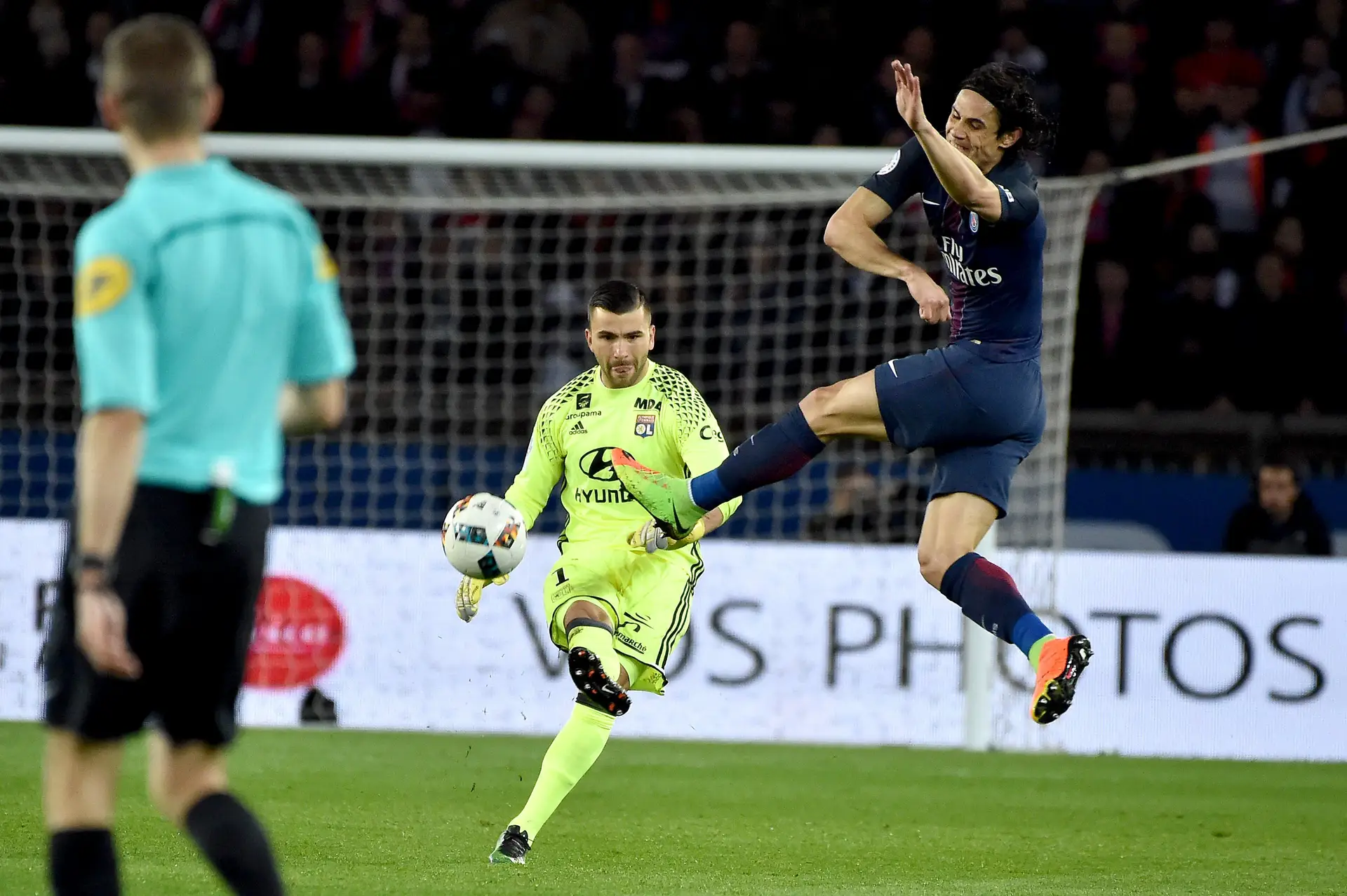 Anthony Lopes, guarda-redes do Lyon, apresentou-se na seleção com algumas dores, depois do jogo de domingo com o PSG.