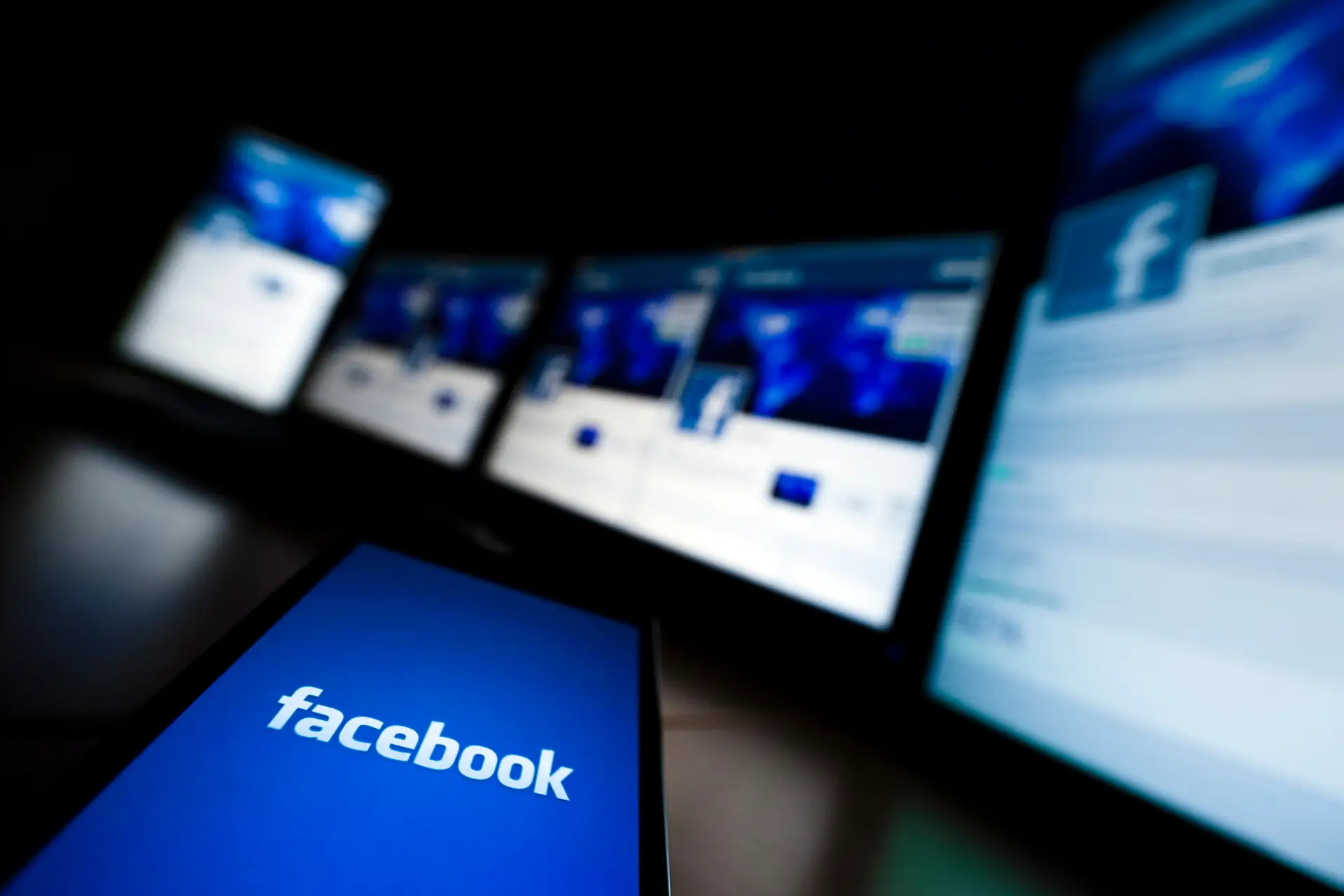 Facebook foi a rede social preferida dos portugueses em 2016