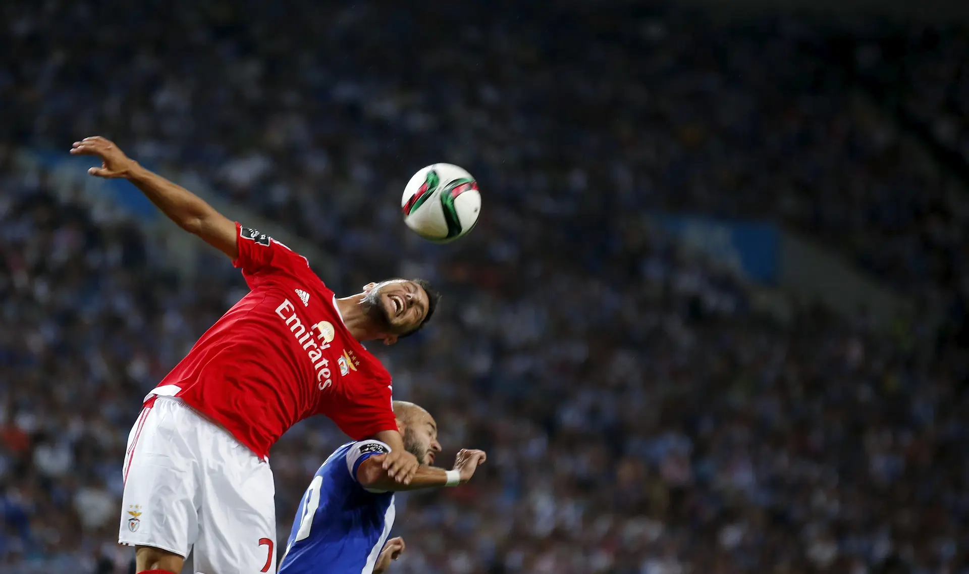 Benfica saiu invicto do Dragão e com uma liderança reforçada