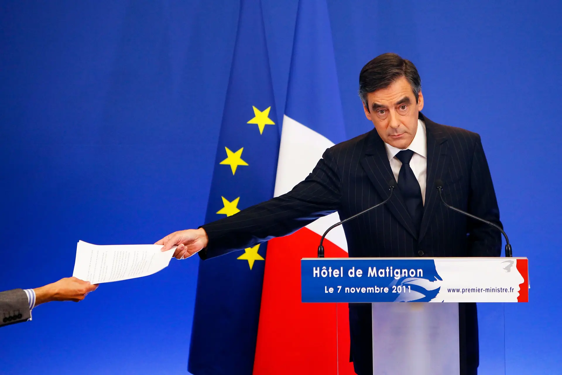 François Fillon diz-se alvo de manipulação na corrida ao Eliseu