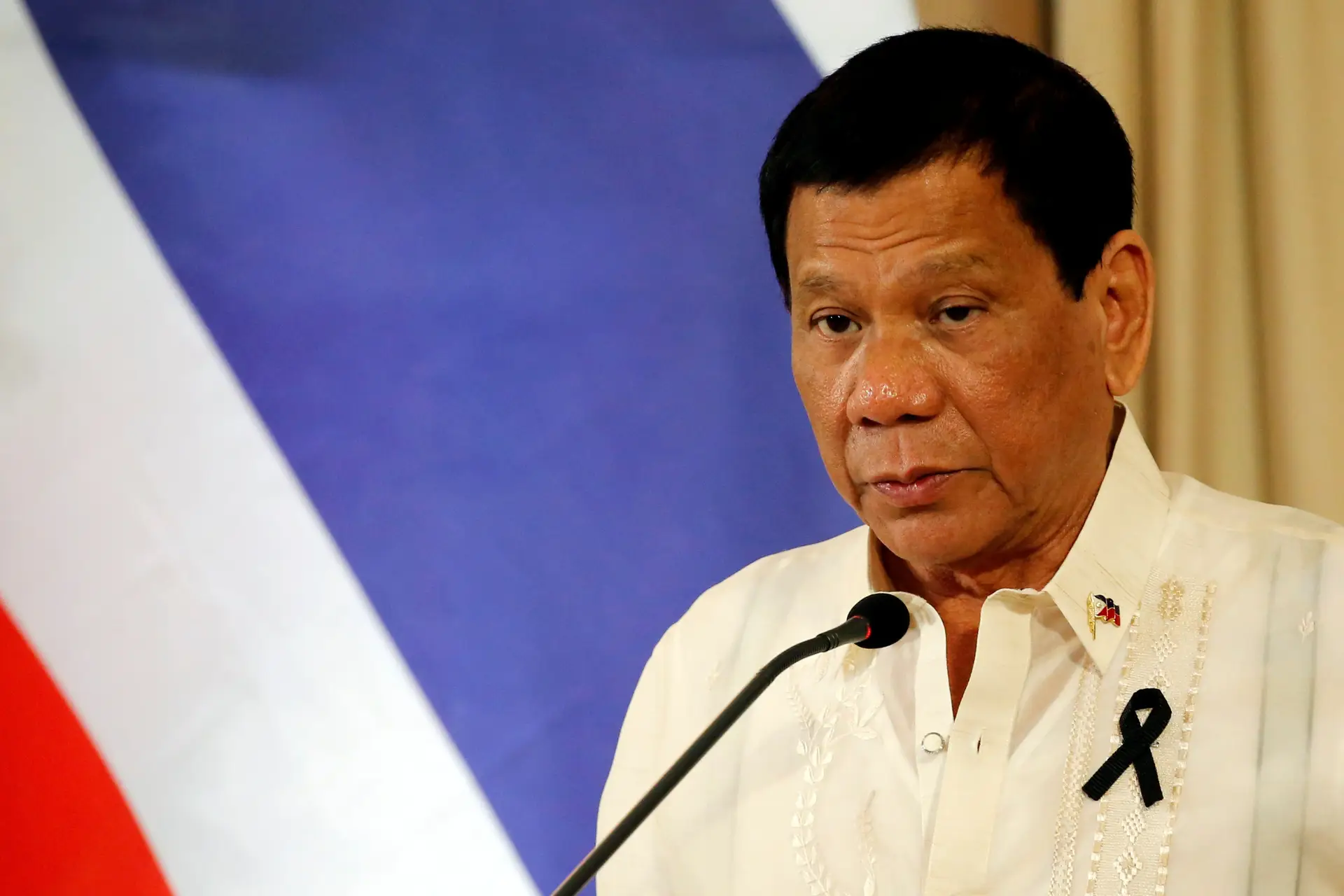 Presidente filipino ordena ao exército que ocupe ilhas desabitadas disputadas com a China