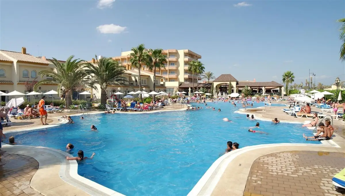 Polícia espanhola investiga danos de estudantes portugueses em Torremolinos