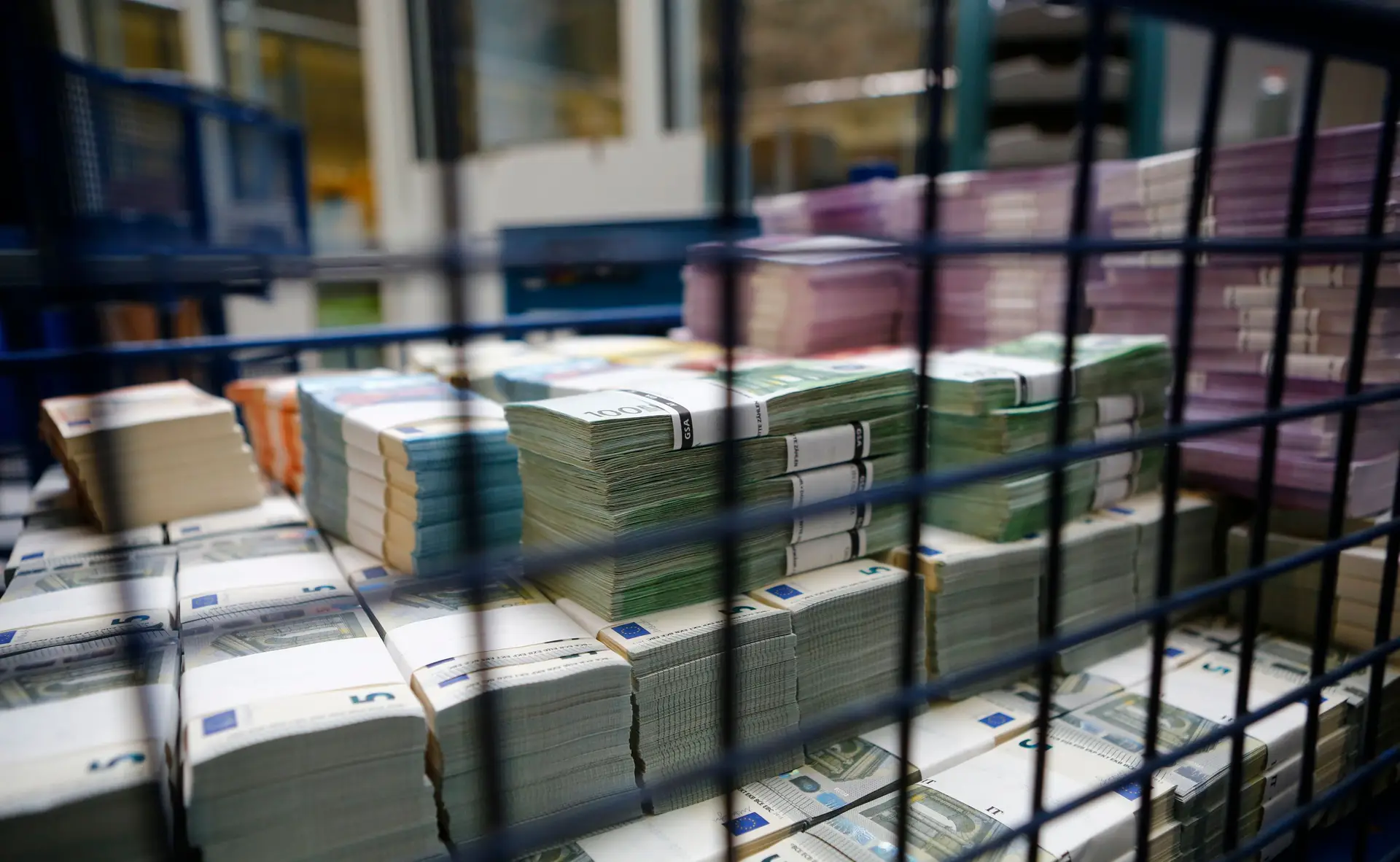 É preciso compensar reformas antecipadas com medidas no OE2018, alerta Bruxelas