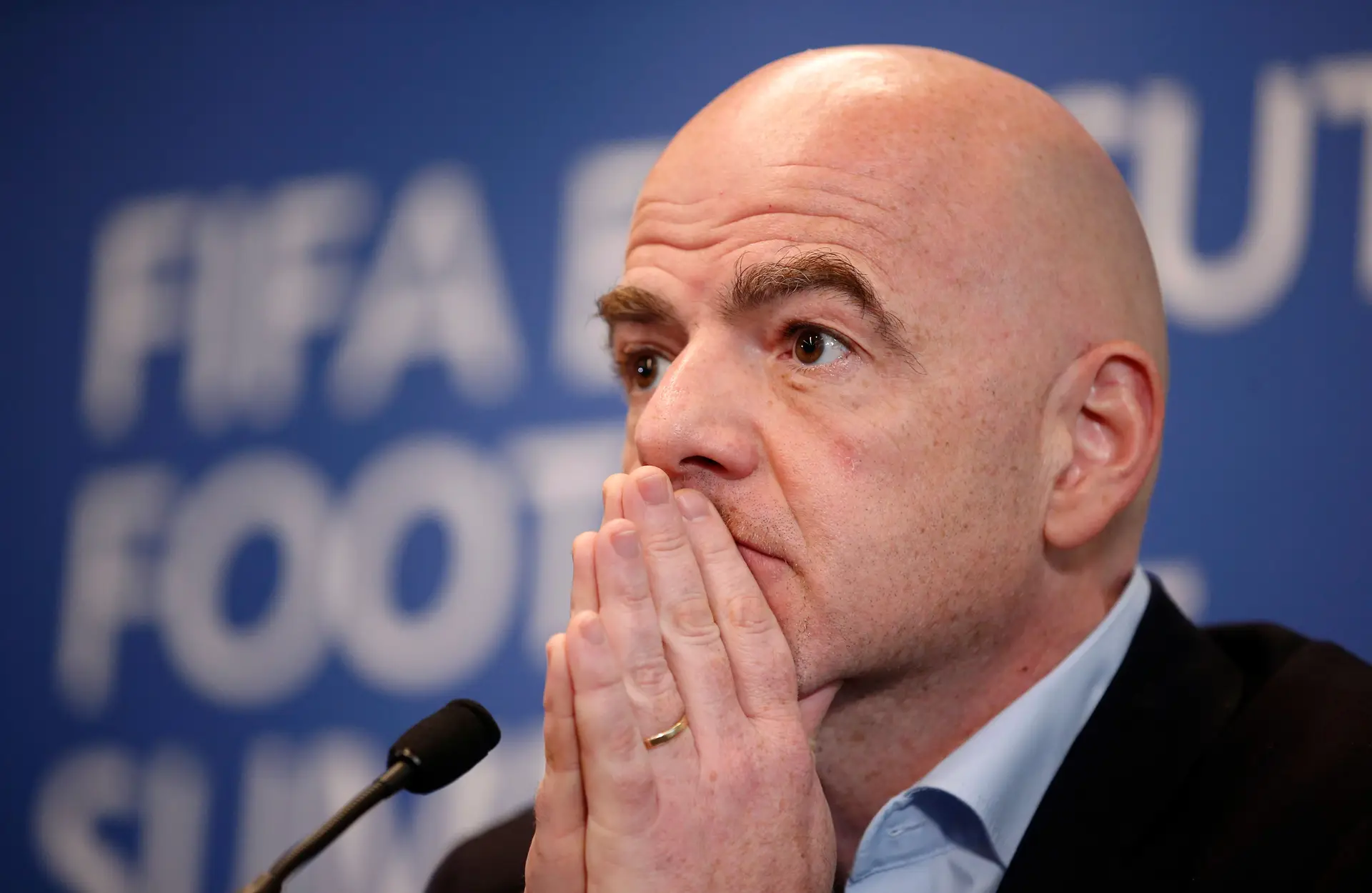 FIFA condena incidentes em Dortmund
