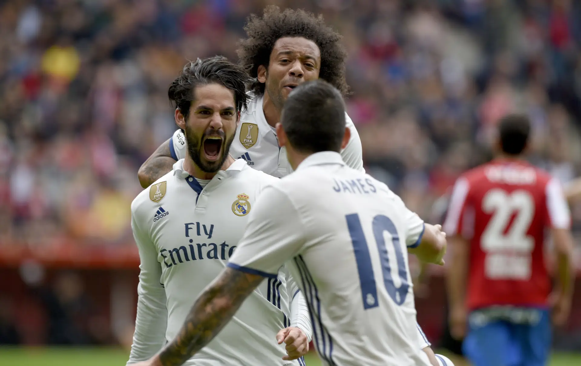 Real Madrid vence em Gijón com golo perto do fim