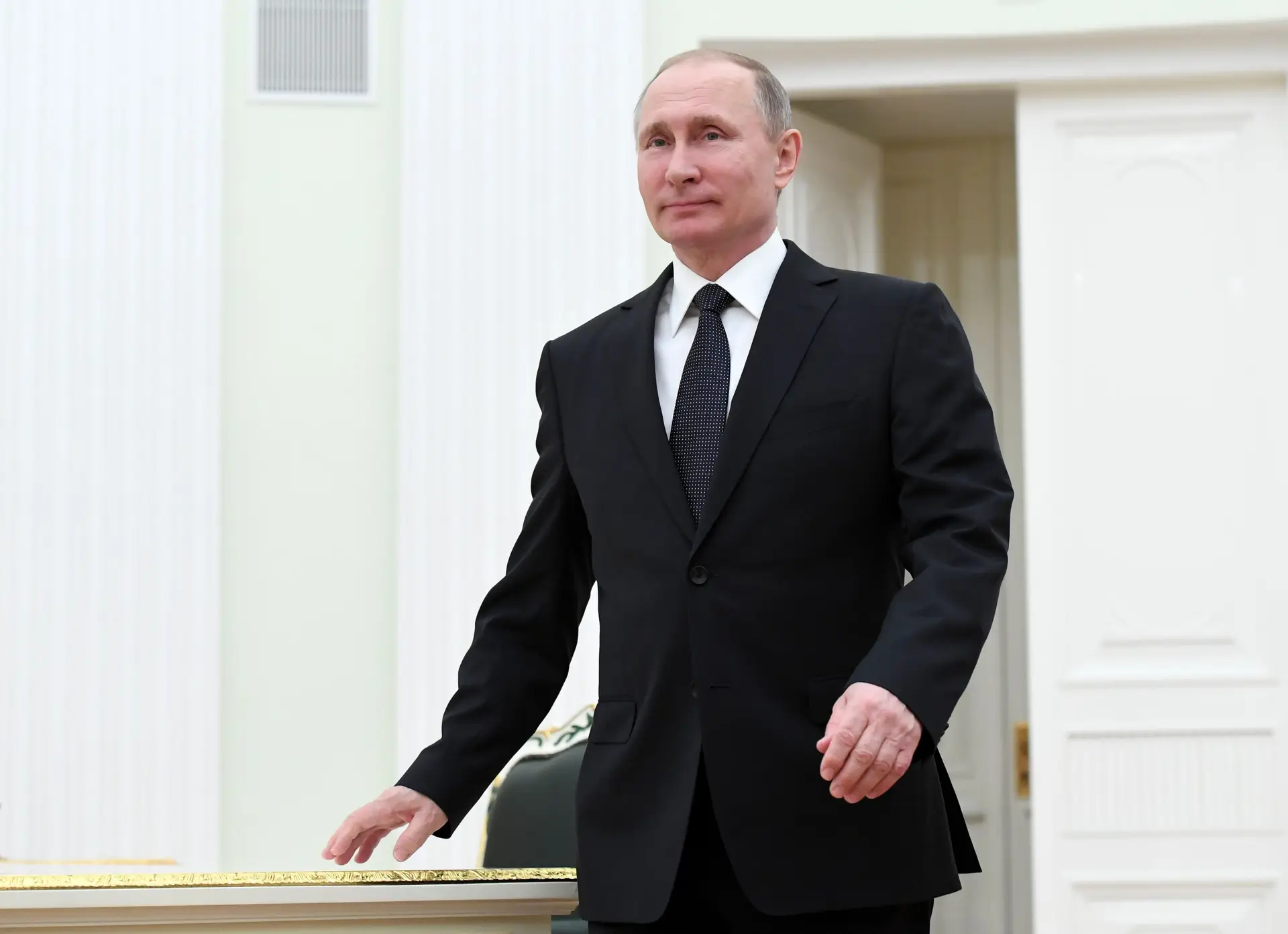 Putin felicitou Erdogan pelo resultado do referendo