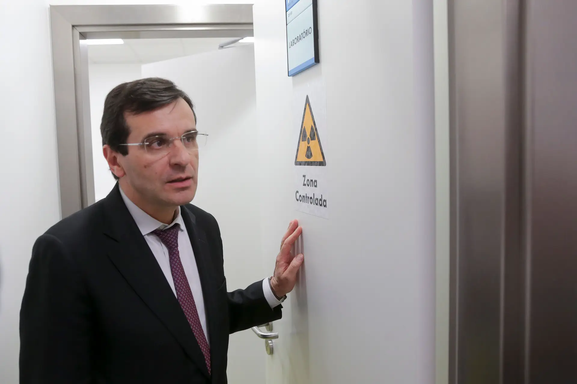 Governo admite retirar de Lisboa alguns serviços centrais de saúde