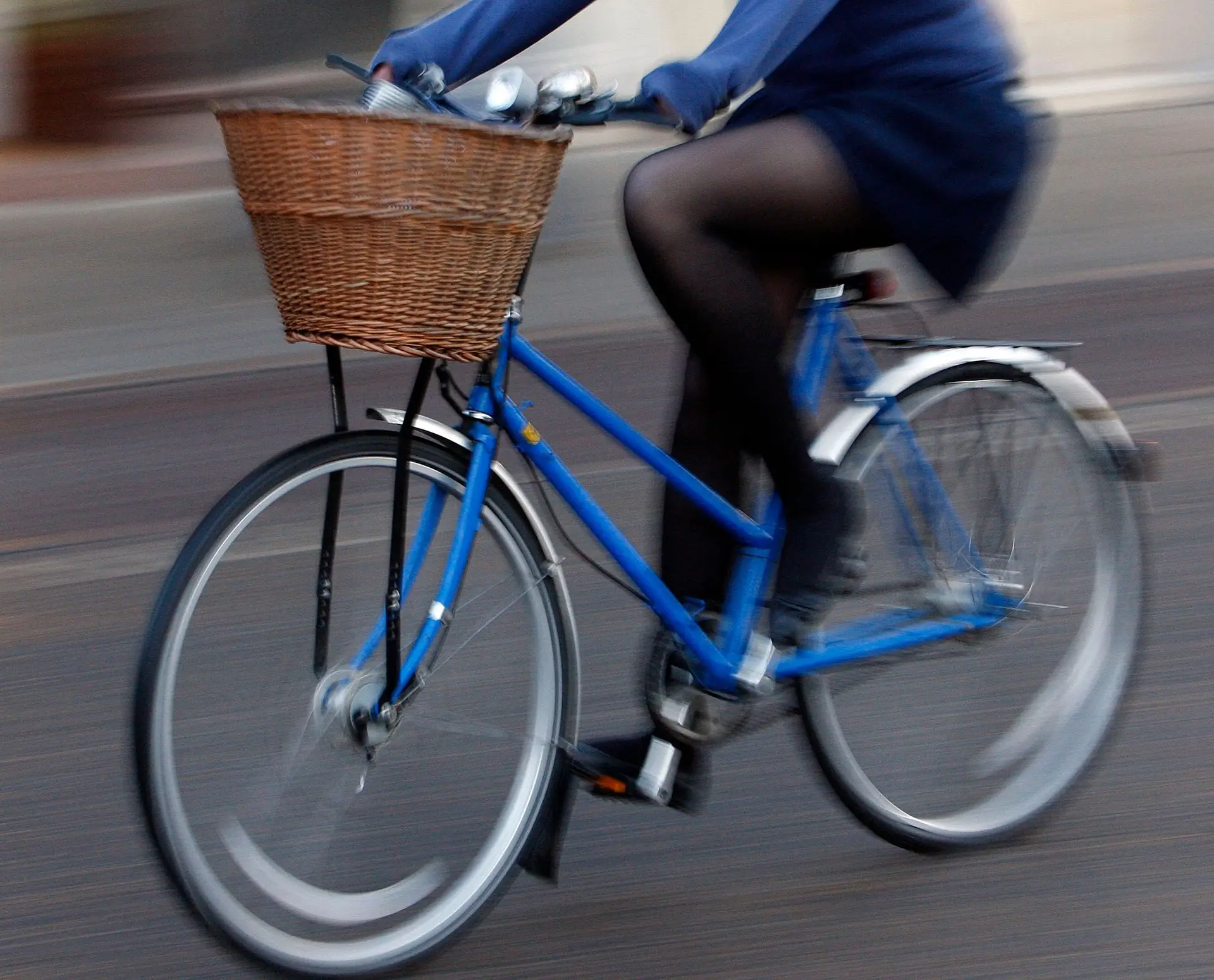 Ir de bicicleta para o trabalho reduz cancro e doenças cardíacas