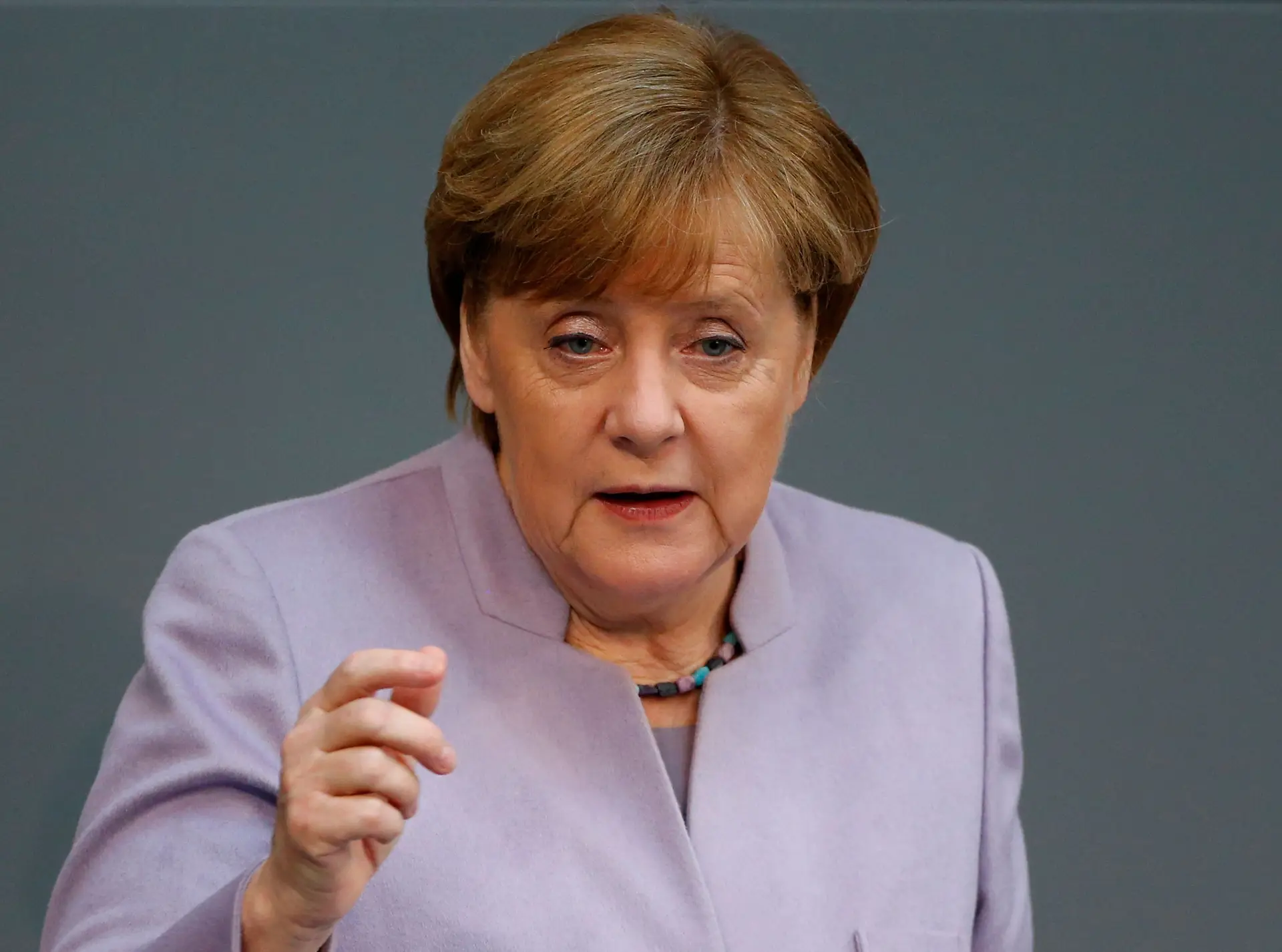 Merkel diz que ninguém se aliou contra o Reino Unido