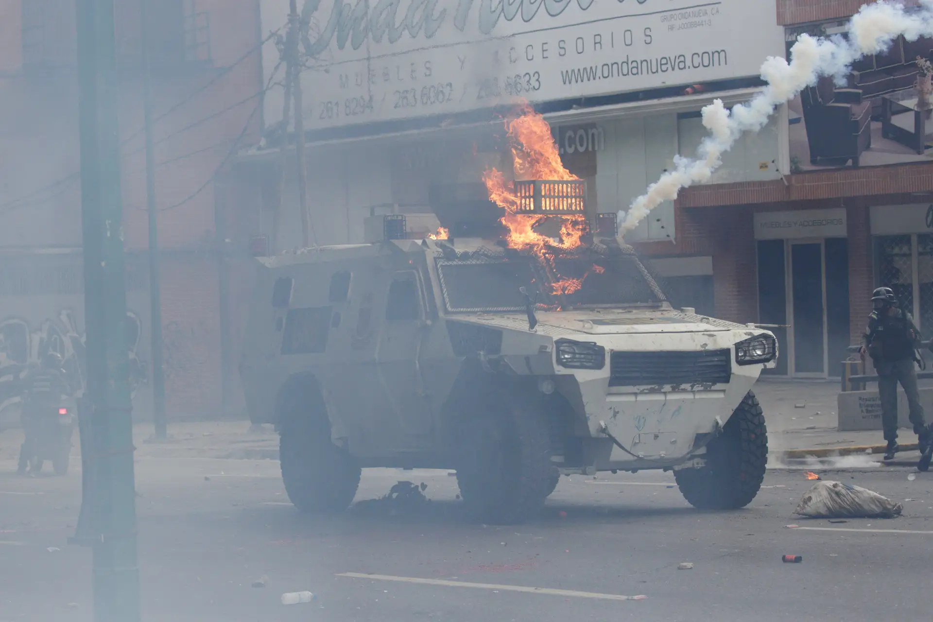 Pelo menos 298 feridos em protestos em Caracas