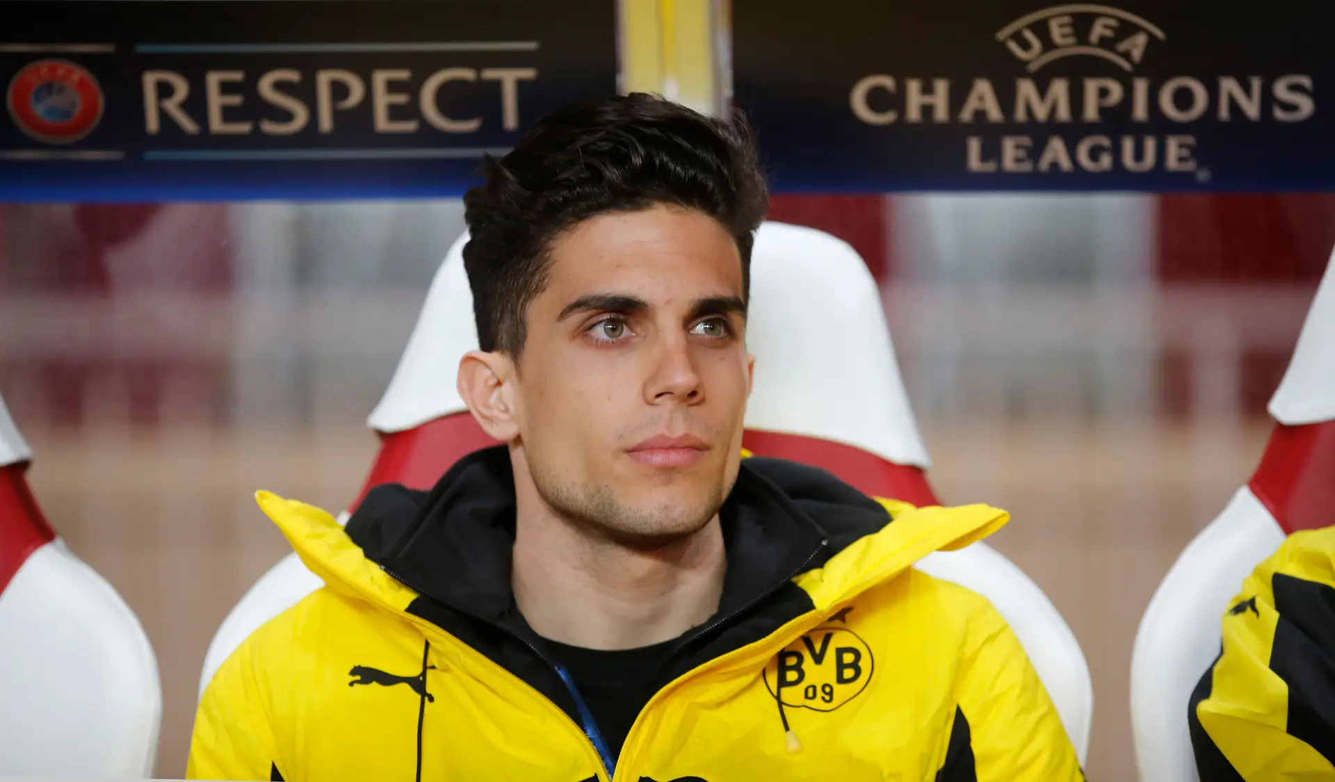 Bartra voltou a treinar com o Dortmund 29 dias após o atentado