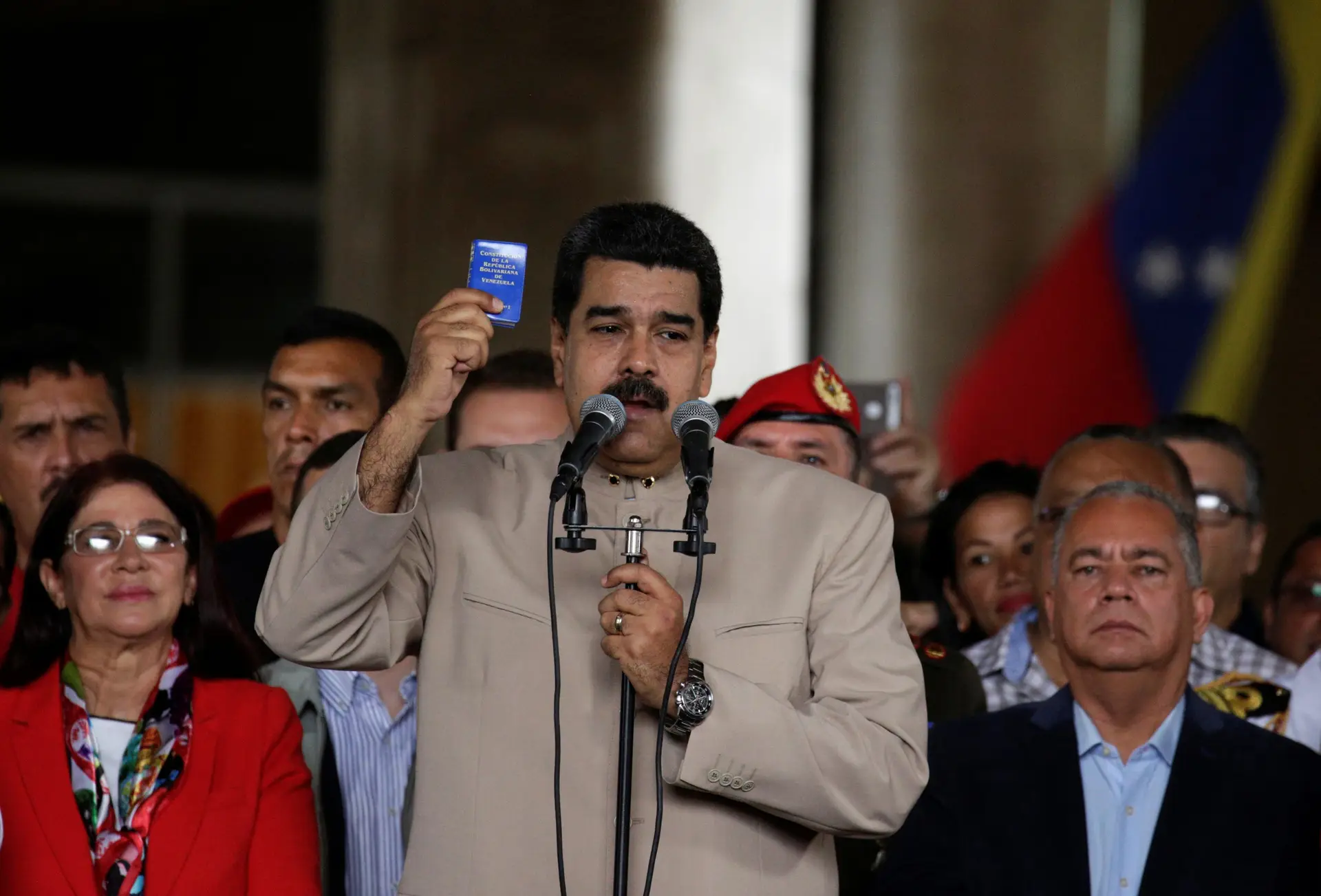 Maduro pagou 10,1 milhões € a brasileiros na campanha de reeleição de Chávez