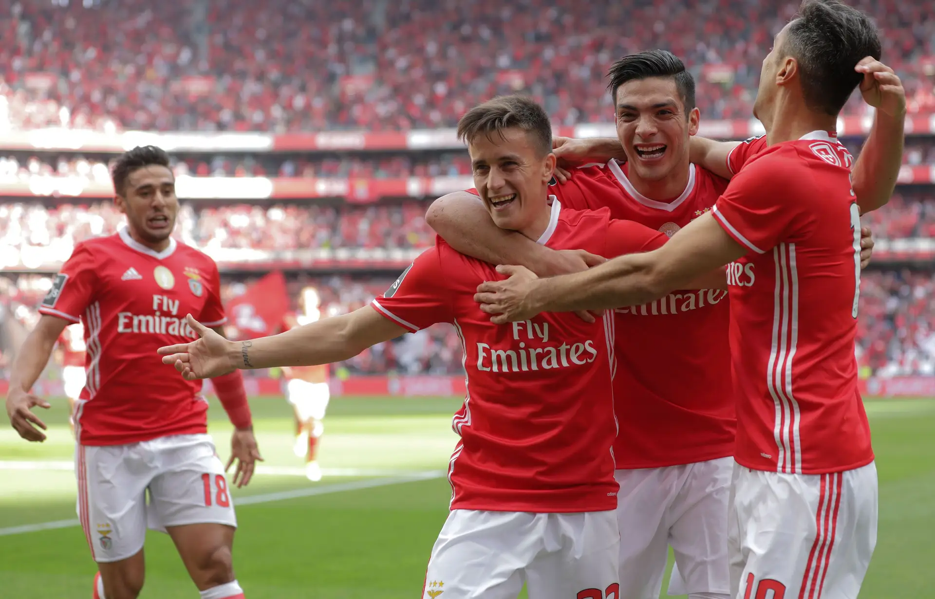 Tetracampeonato escrito por 67 jogadores