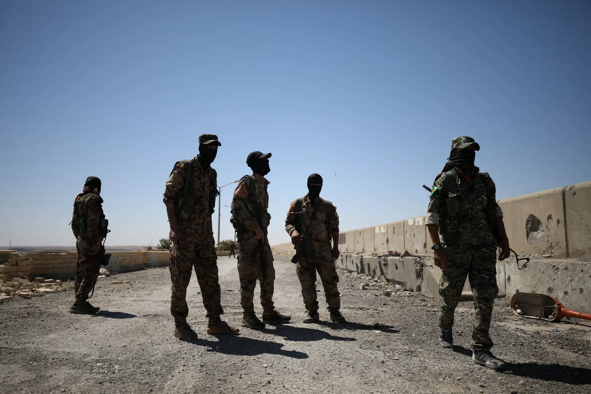 Forças sírias retomam campanha para expulsar Daesh de Raqqa