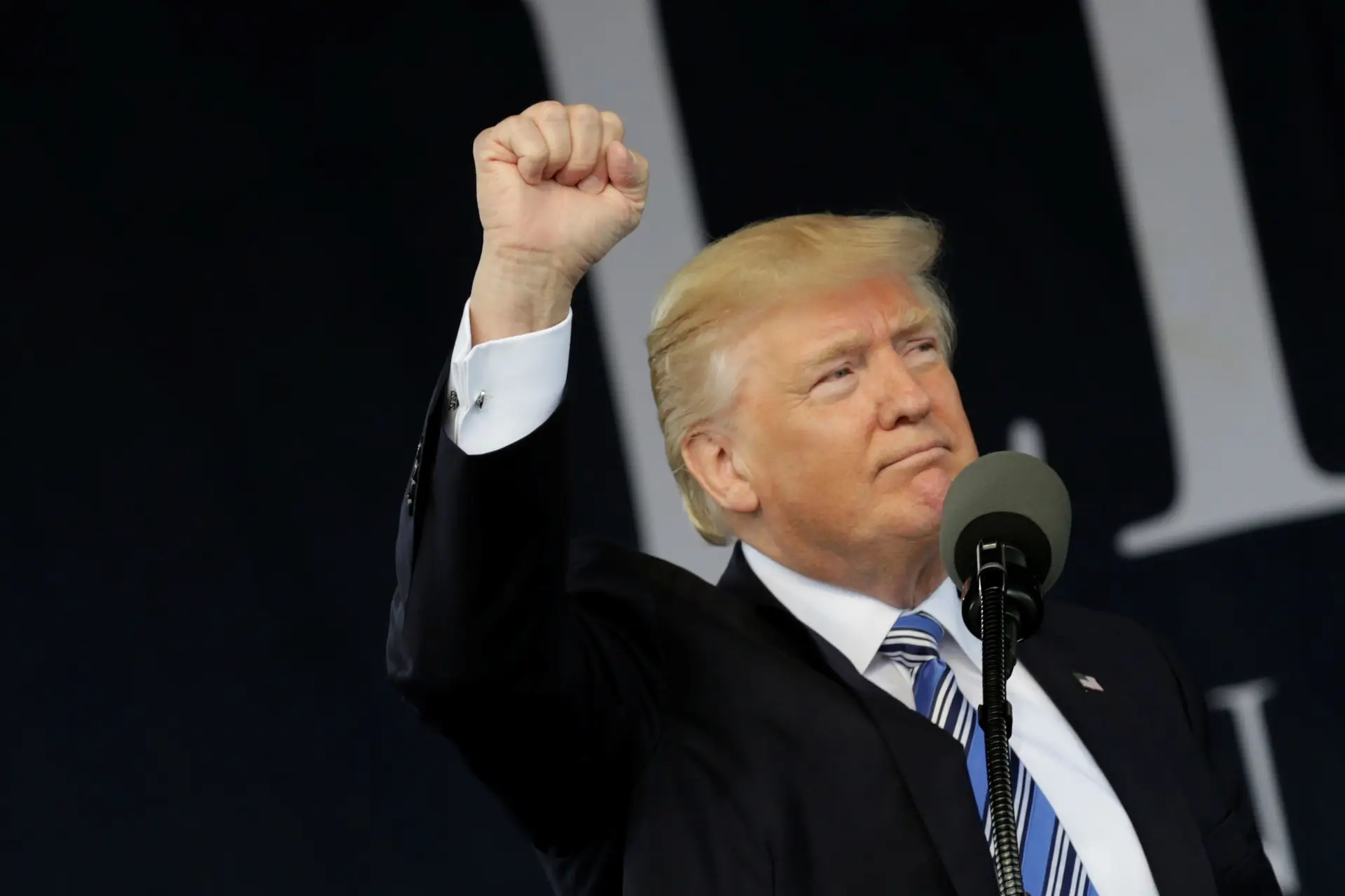 Trump defende sanções mais duras contra a Coreia do Norte