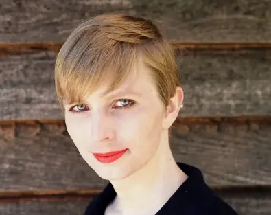 Chelsea Manning revela visual após mudança de sexo na prisão