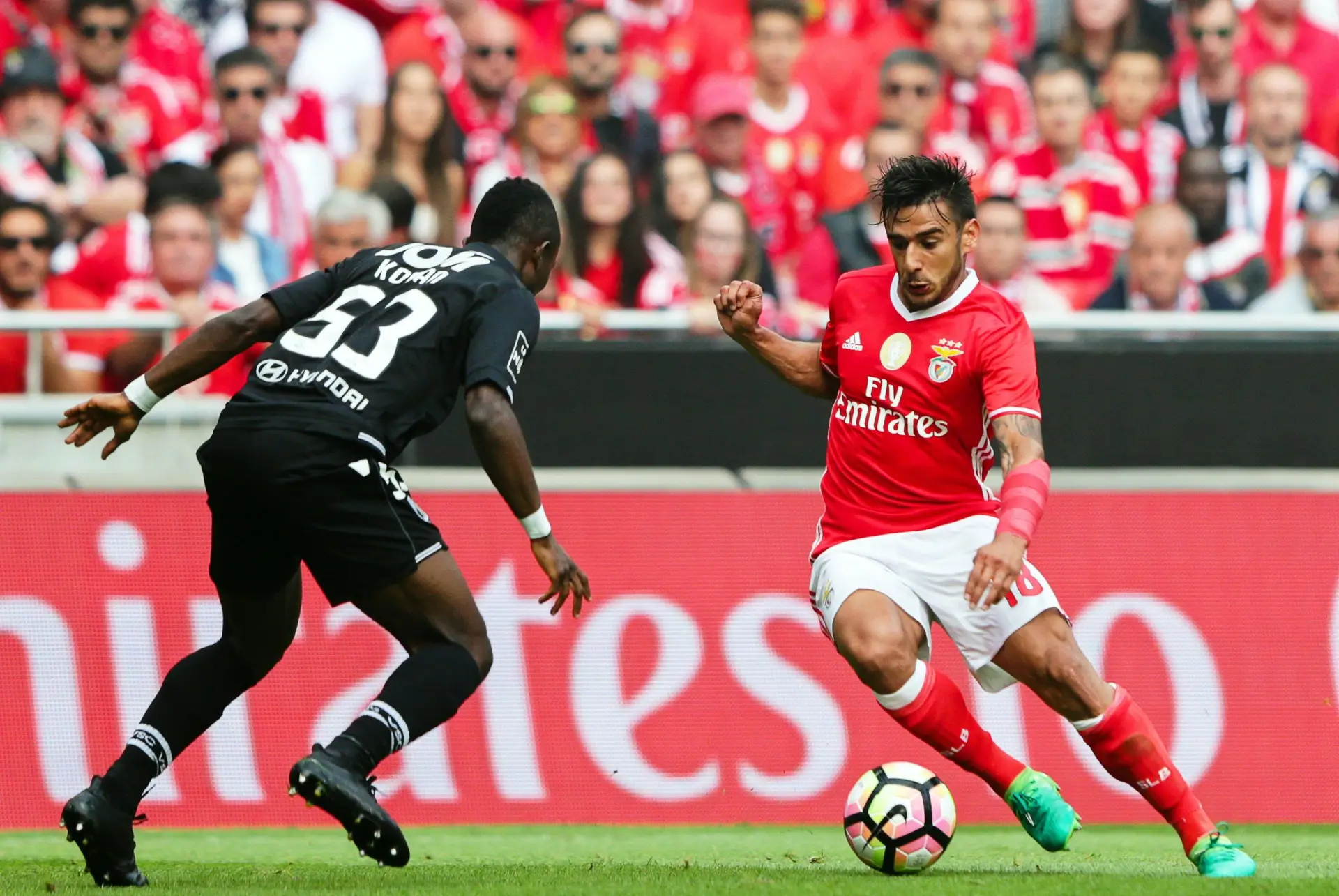Vitória de Guimarães denuncia venda de bilhetes acima do preço