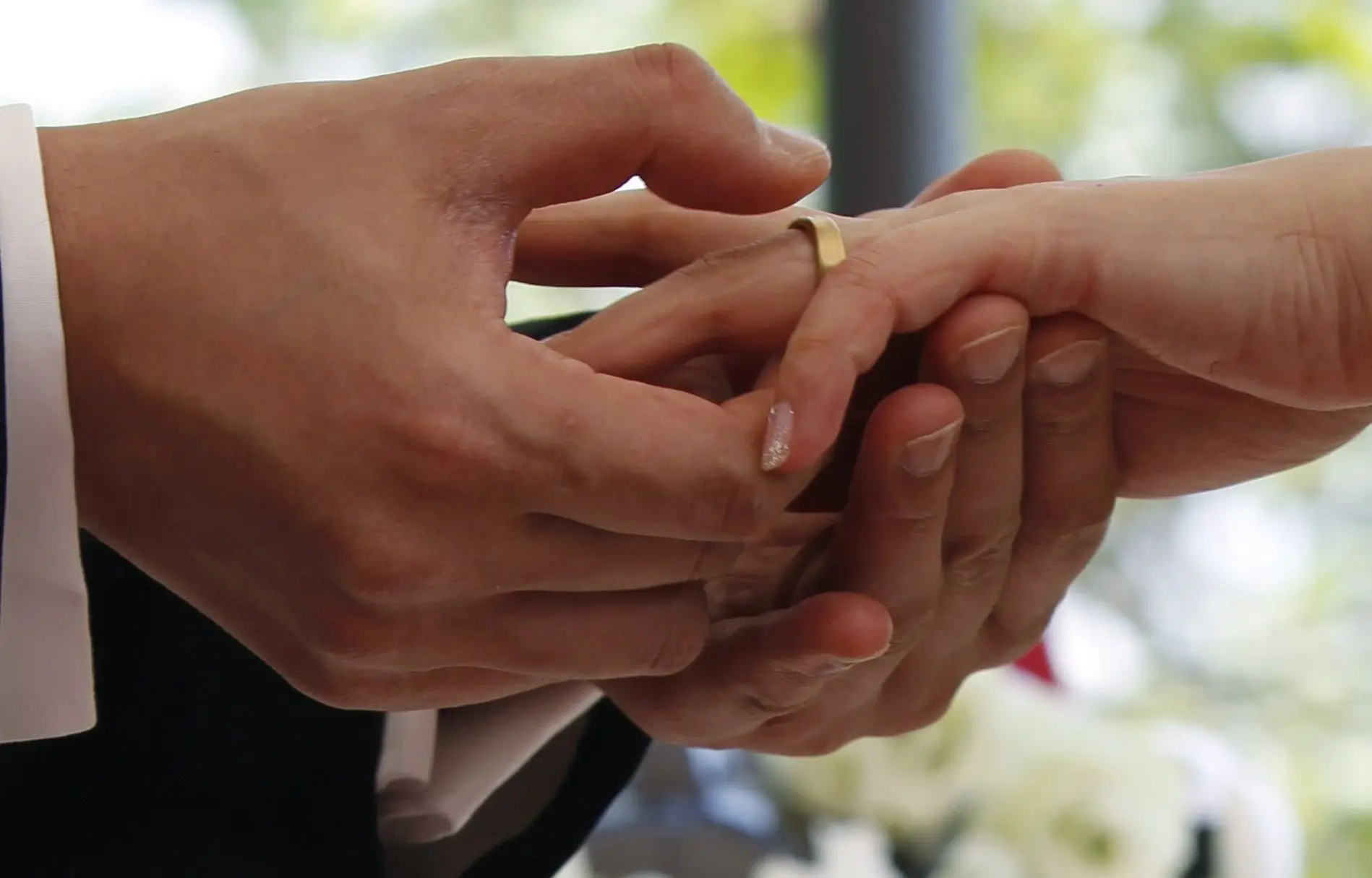 Filhos tentam anular casamento de pai de 101 anos