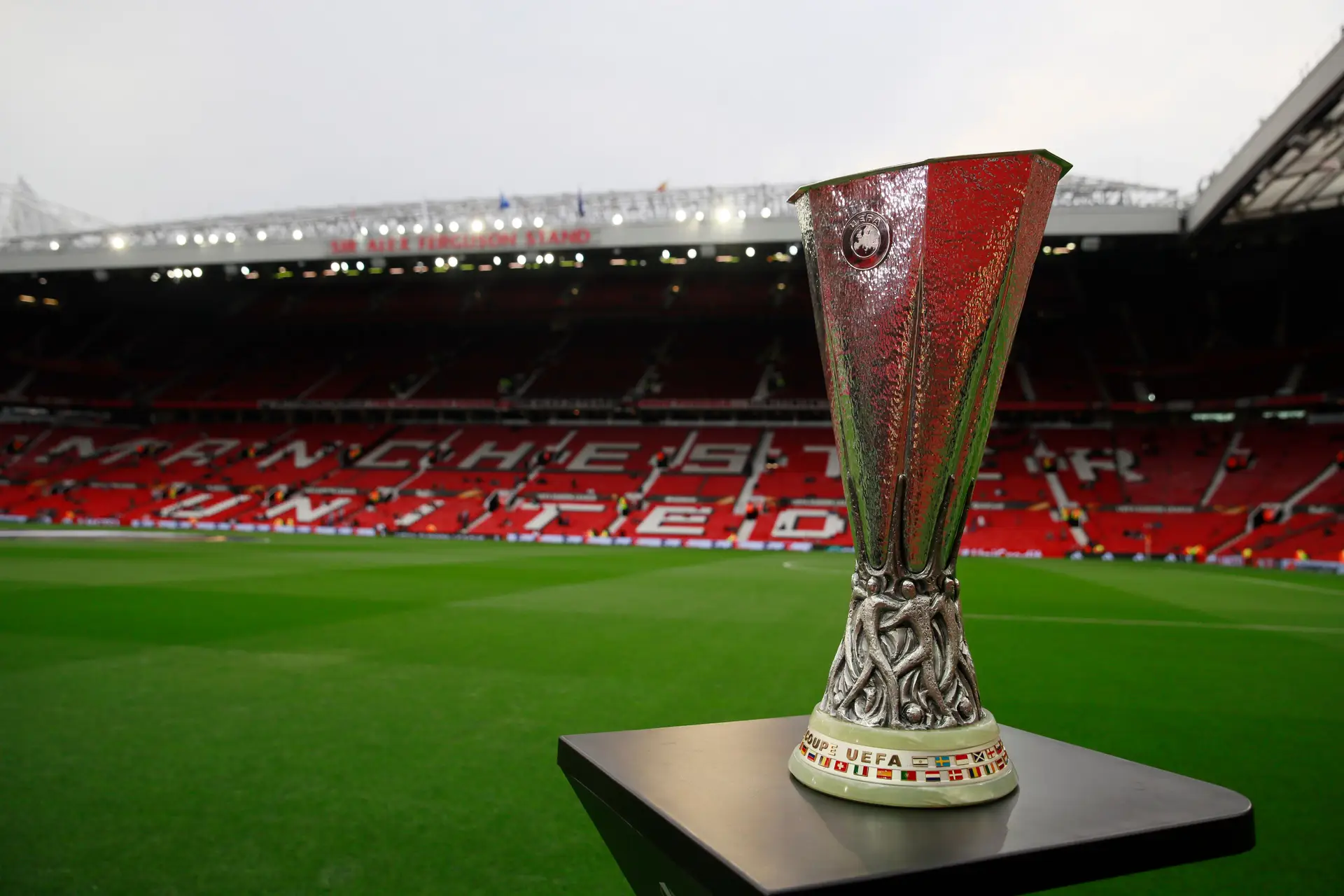 UEFA garante que final da Liga Europa se disputa como previsto
