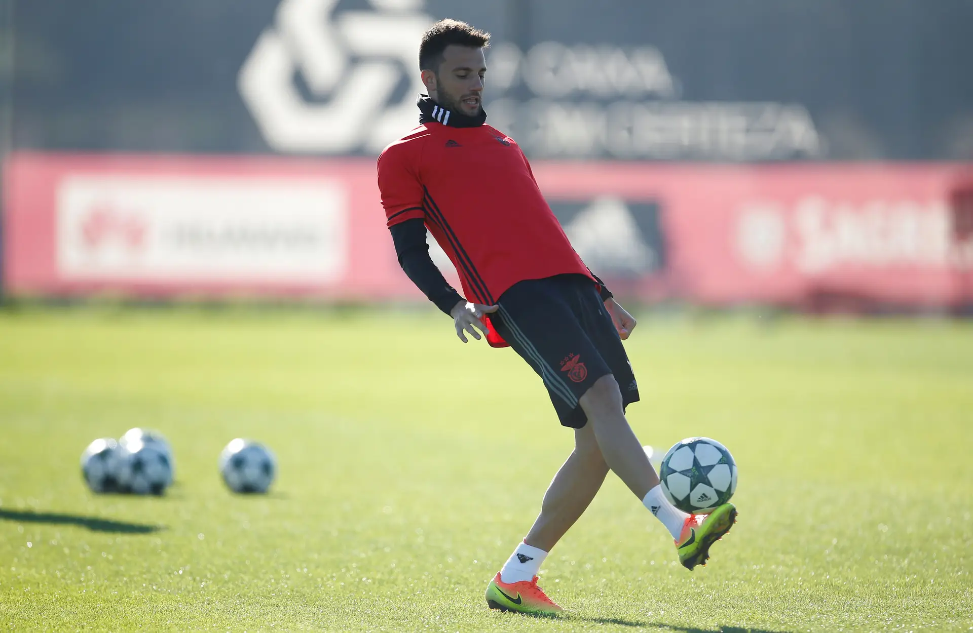 Samaris suspenso por quatro jogos falha final da Taça de Portugal