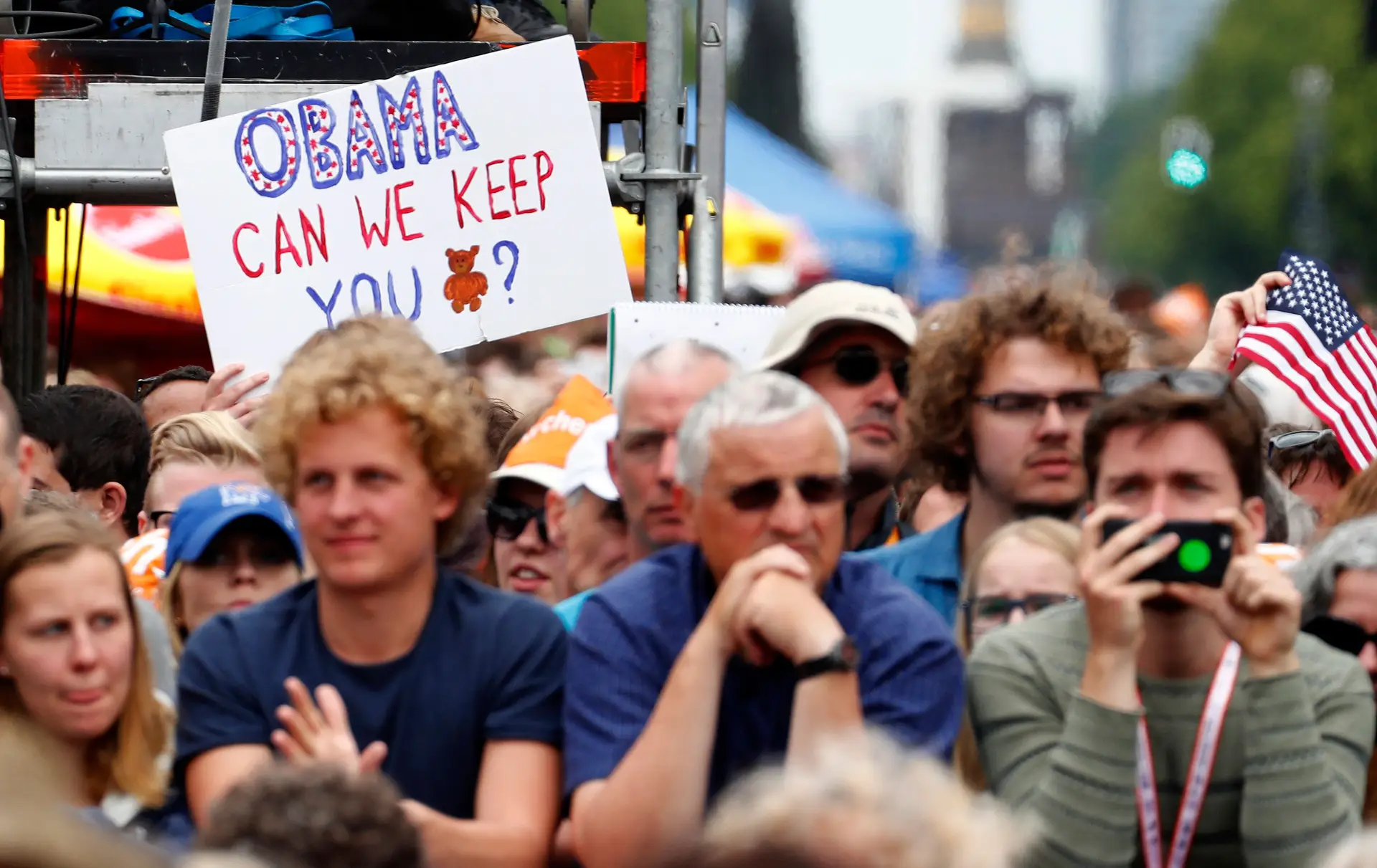 Obama apela à luta contra a xenofobia num encontro de jovens em Berlim