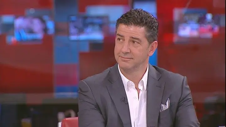 "Se tivesse que ser um Alex Ferguson do Benfica, seria sem qualquer problema"