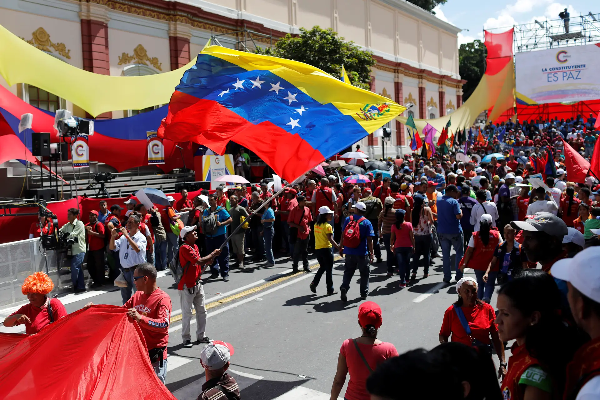Portugueses na Venezuela no centro das preocupações do Governo
