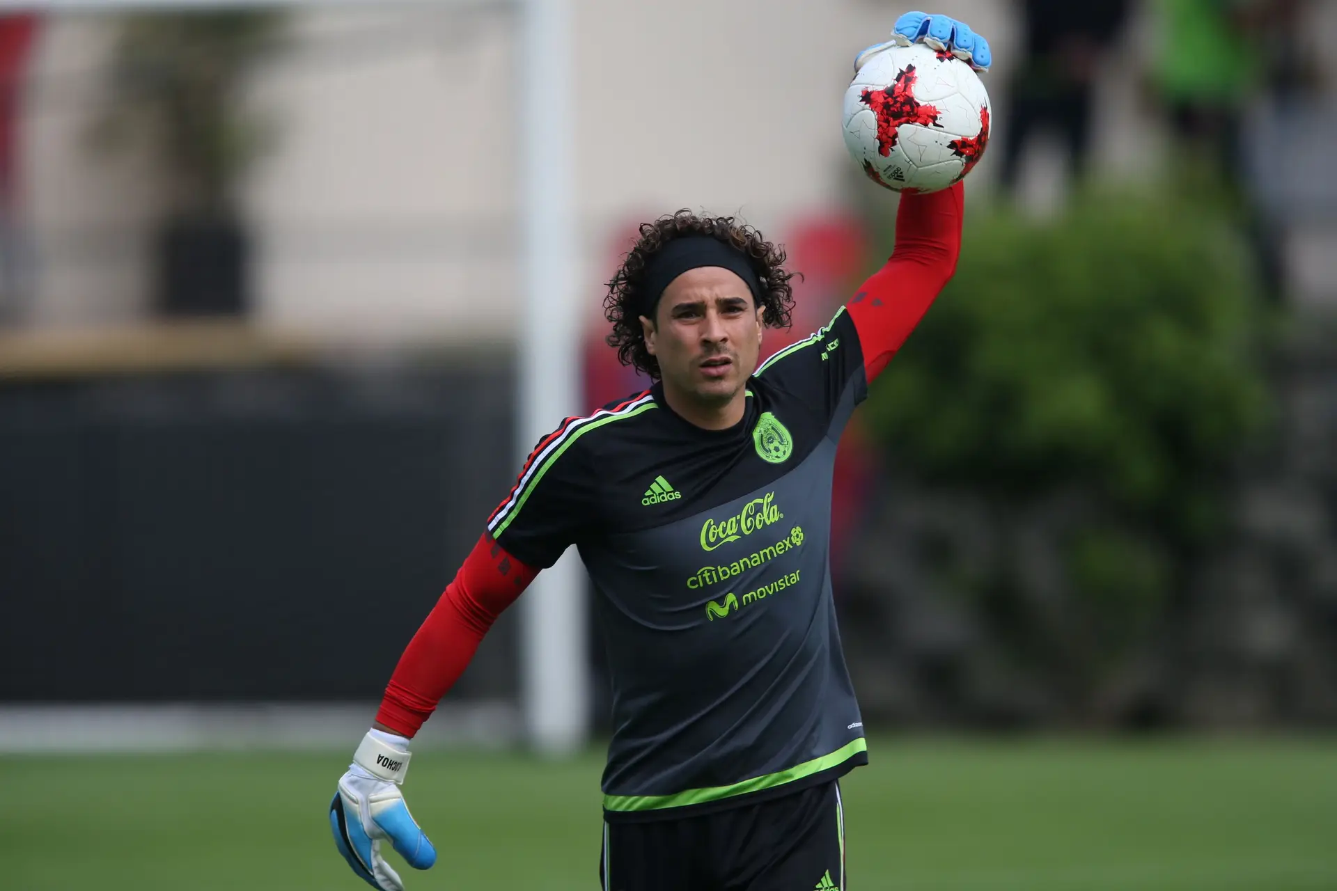 Guarda-redes do México reconhece que Portugal não é só Ronaldo