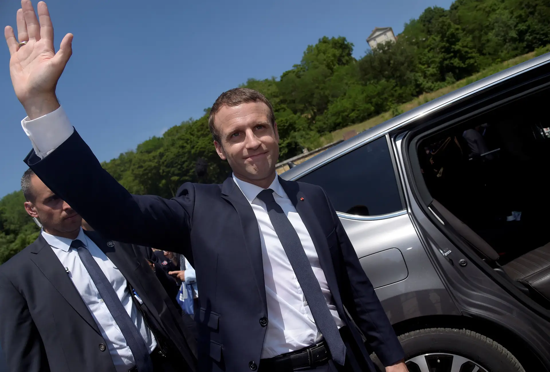 Macron terá obtido maioria absoluta nas legislativas em França